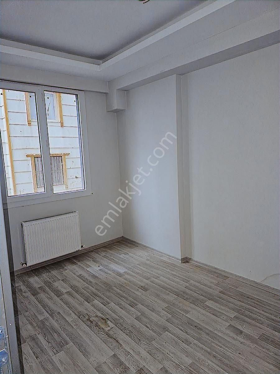 Ada Emlaktan Merkezi Konumda 1+1 Satılık Daire - Görsel 12