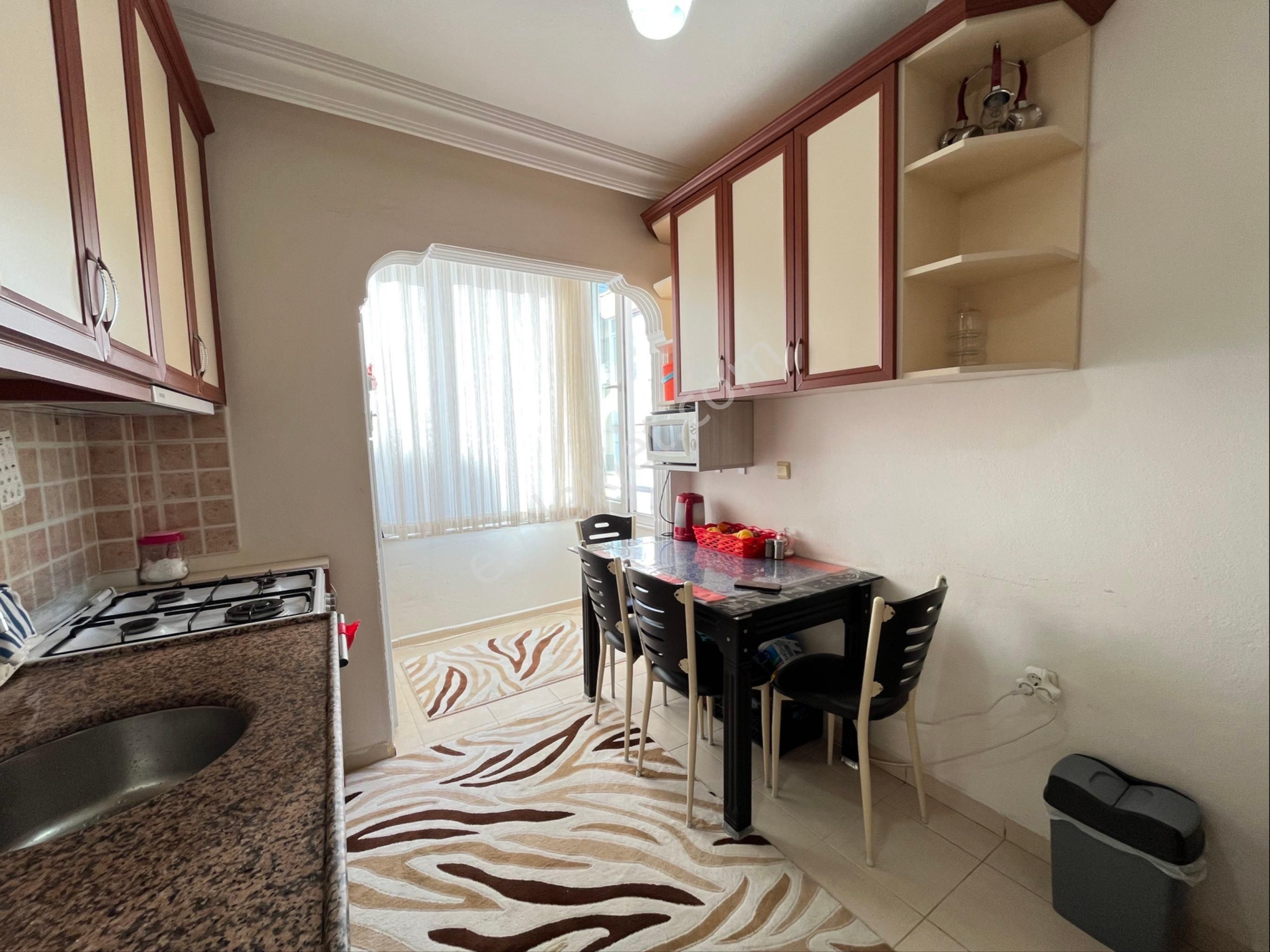 Alanya Şehir Merkezinde Asansörlü Binada 2+1 Satılık Daire - Görsel 12