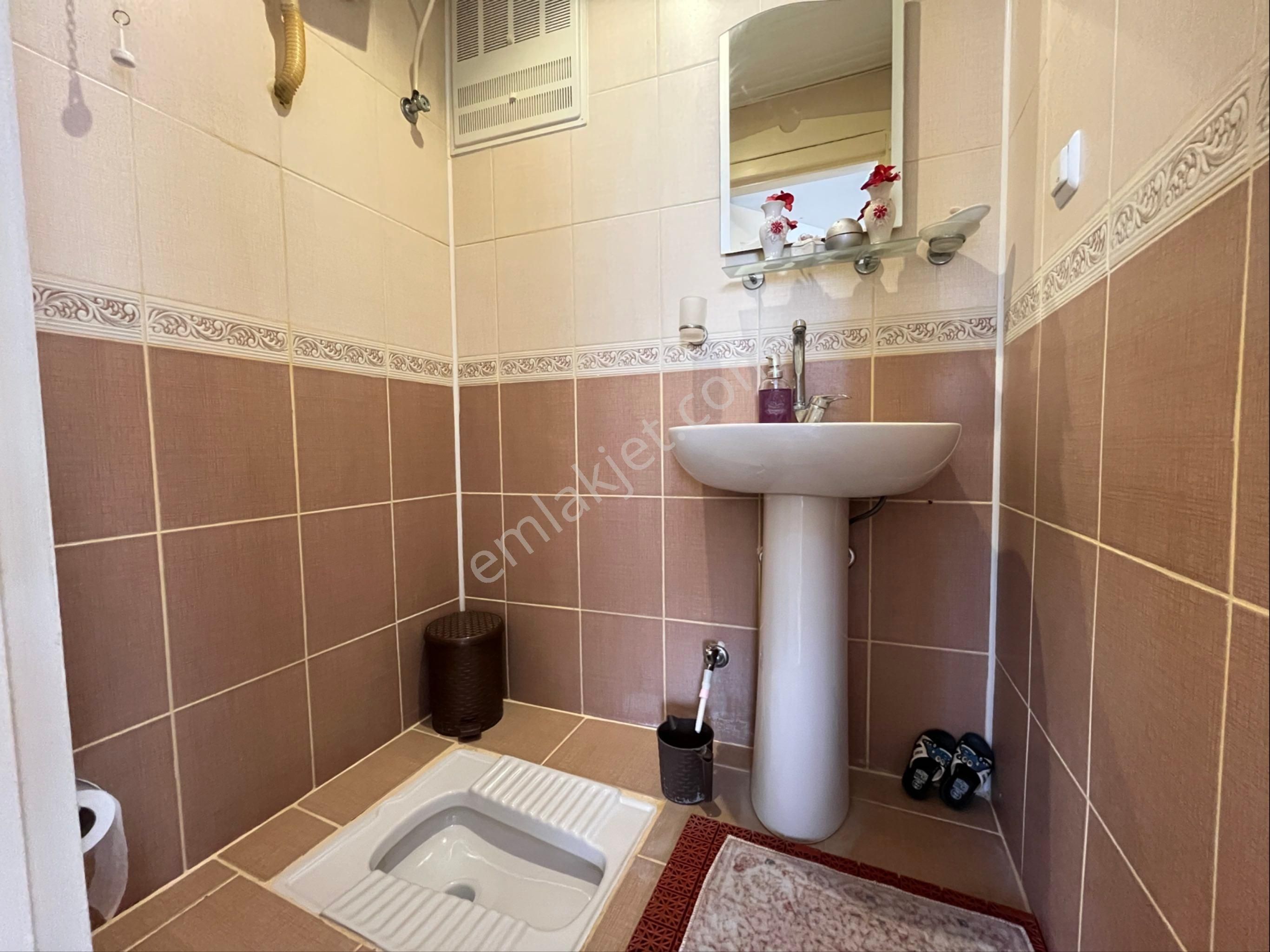 Alanya Şehir Merkezinde Asansörlü Binada 2+1 Satılık Daire - Görsel 16