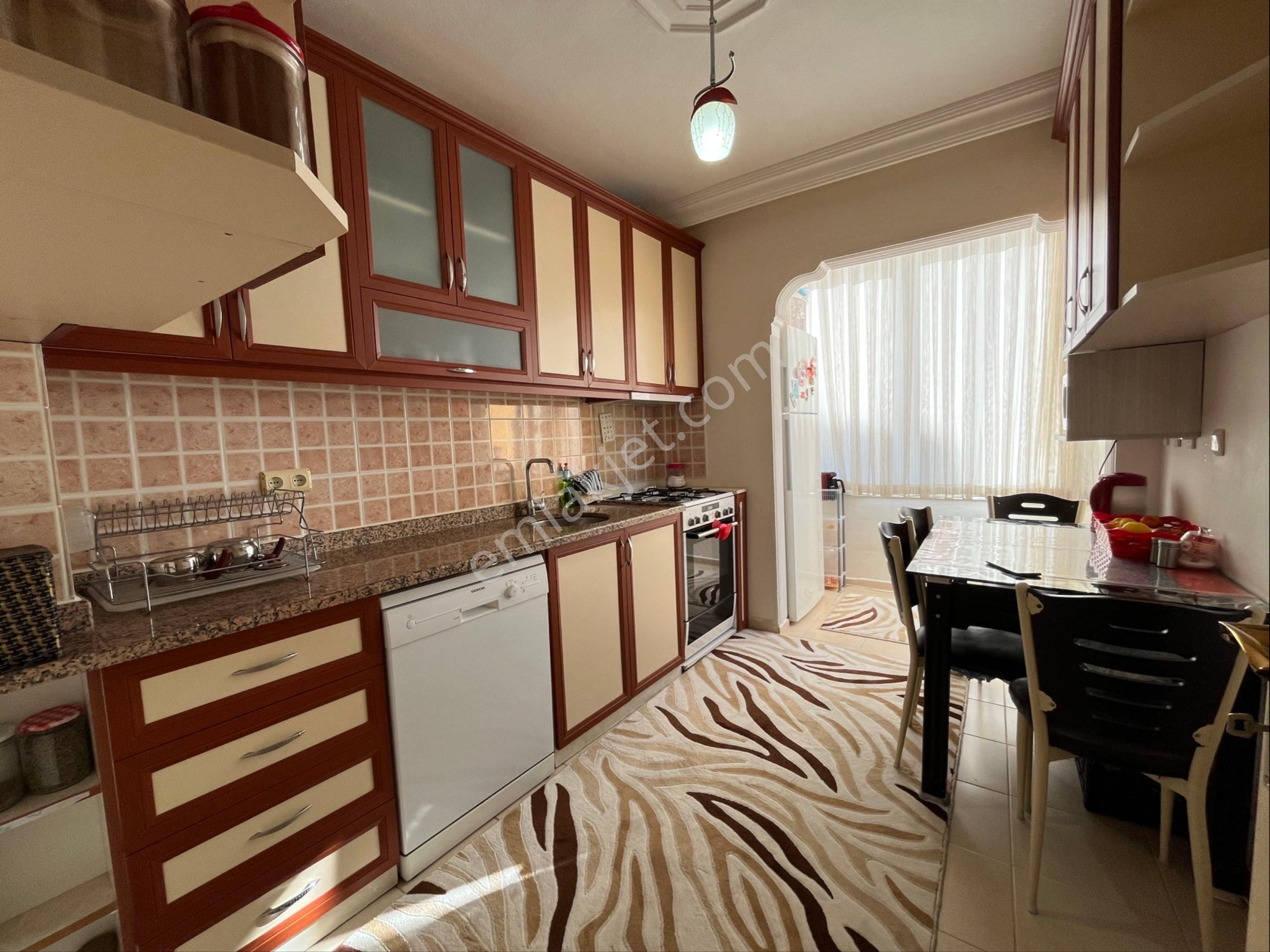 Alanya Şehir Merkezinde Asansörlü Binada 2+1 Satılık Daire - Görsel 10