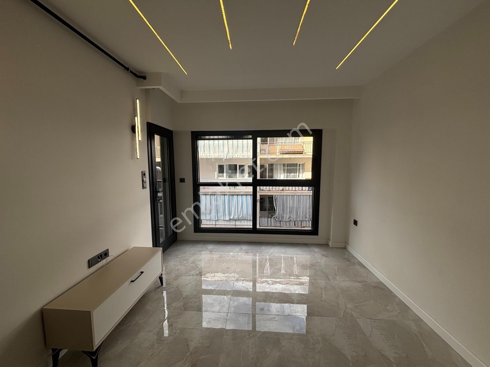 Bornova Ege Üniversitesi Yakını Yatırımlık 1+1 Satılık Daire - Görsel 2