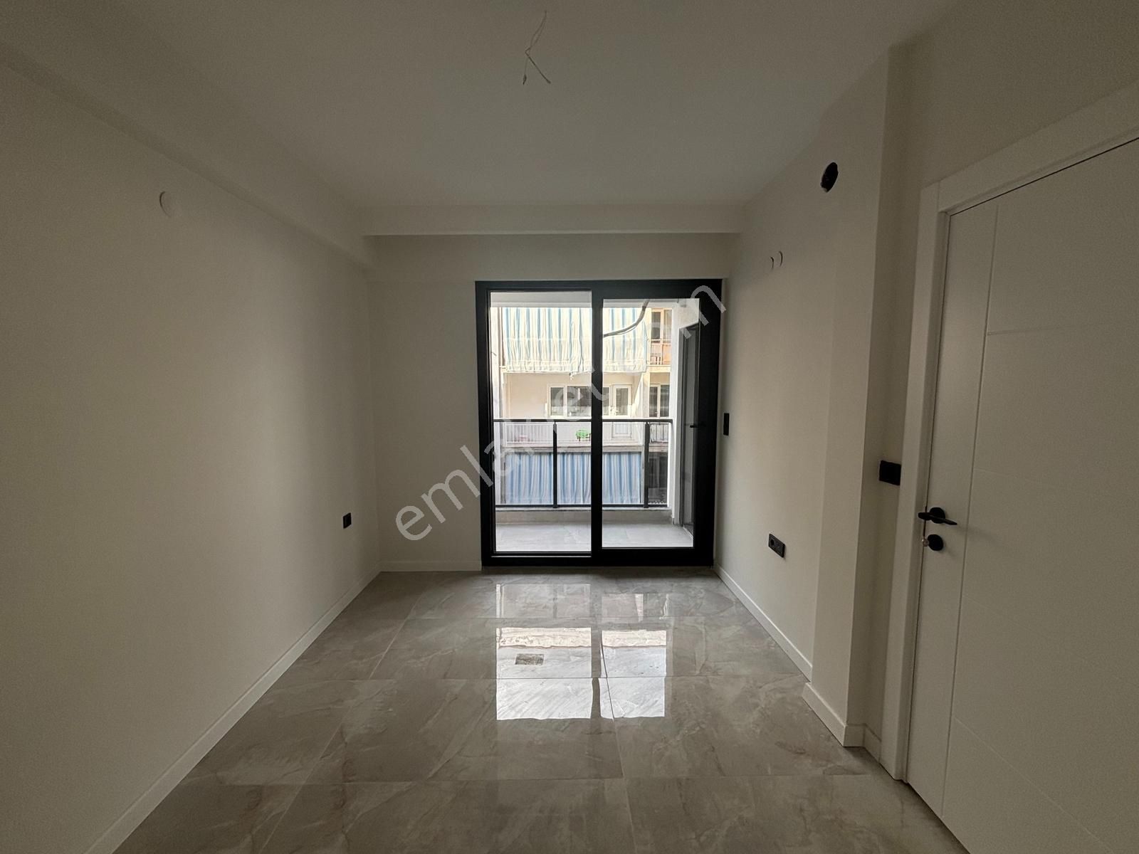 Bornova Ege Üniversitesi Yakını Yatırımlık 1+1 Satılık Daire - Görsel 4