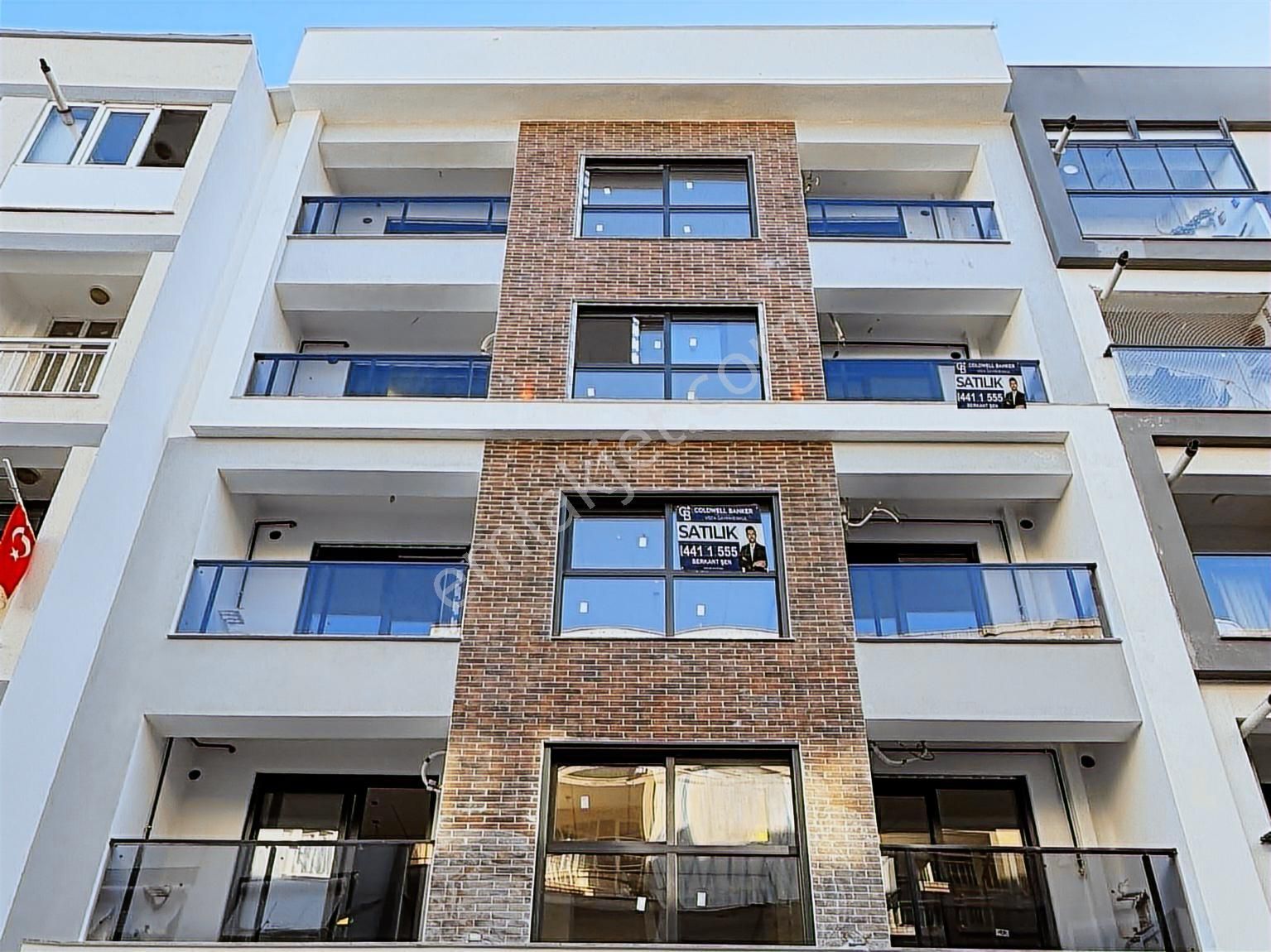 Bornova Ege Üniversitesi Yakını Yatırımlık 1+1 Satılık Daire