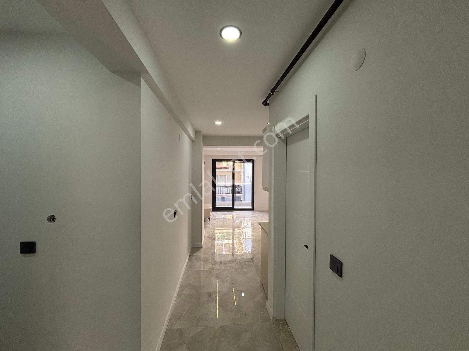 Bornova Ege Üniversitesi Yakını Yatırımlık 1+1 Satılık Daire - Görsel 17