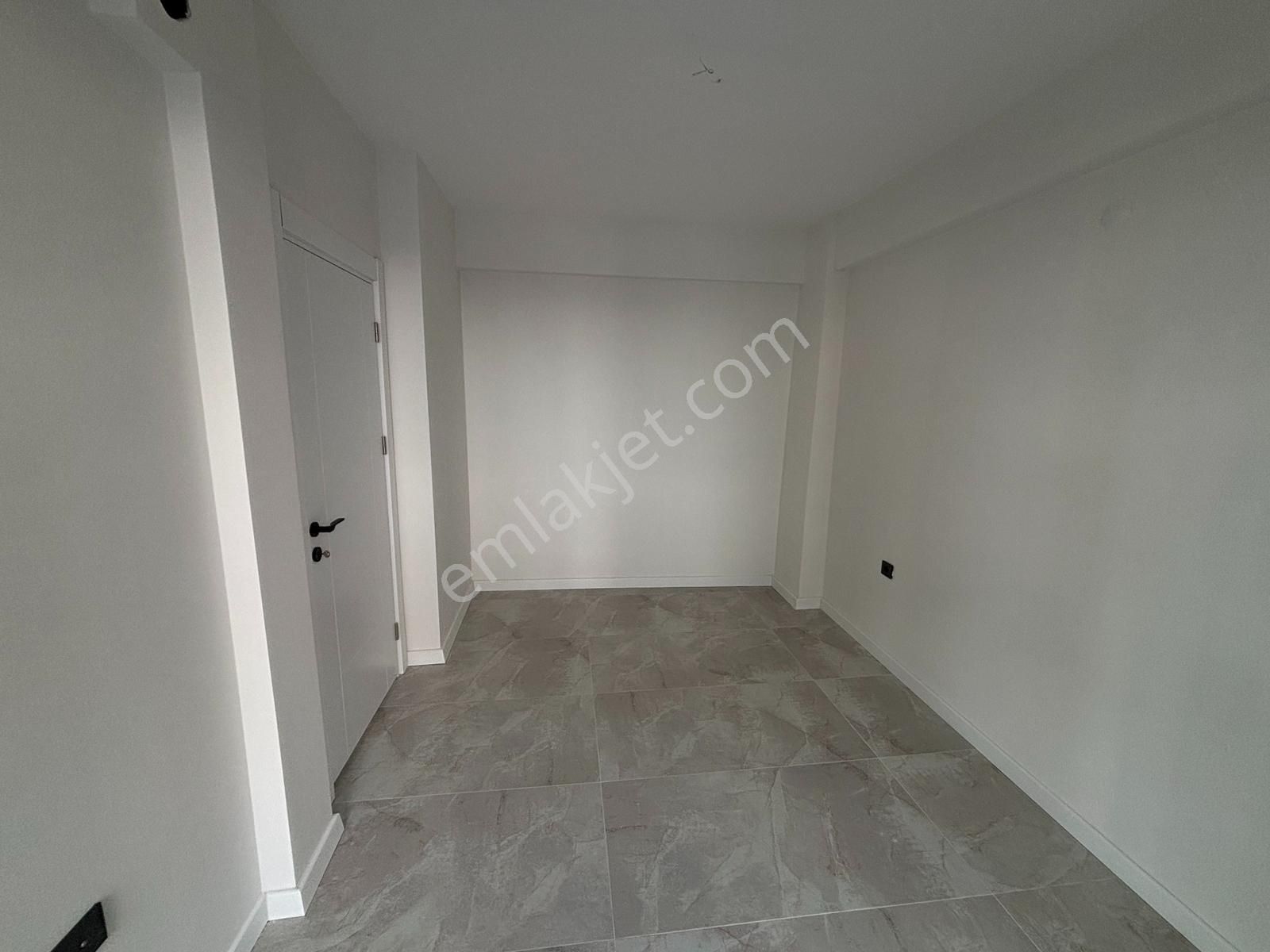 Bornova Ege Üniversitesi Yakını Yatırımlık 1+1 Satılık Daire - Görsel 12