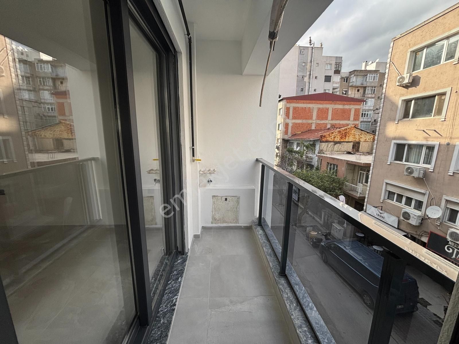 Bornova Ege Üniversitesi Yakını Yatırımlık 1+1 Satılık Daire - Görsel 5