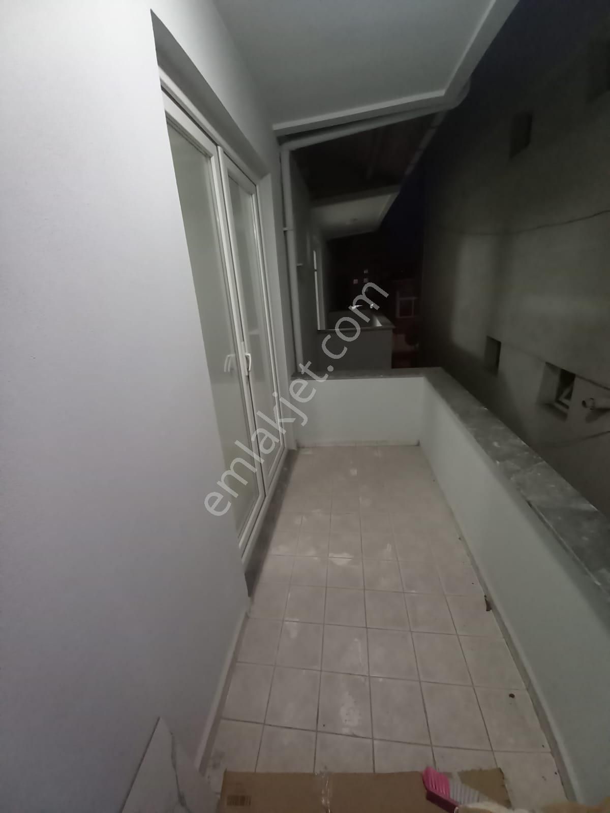 Emlak Dünyasından Alt Kaynarcada Marmarya Yakın Lüks 2+1 - Görsel 26