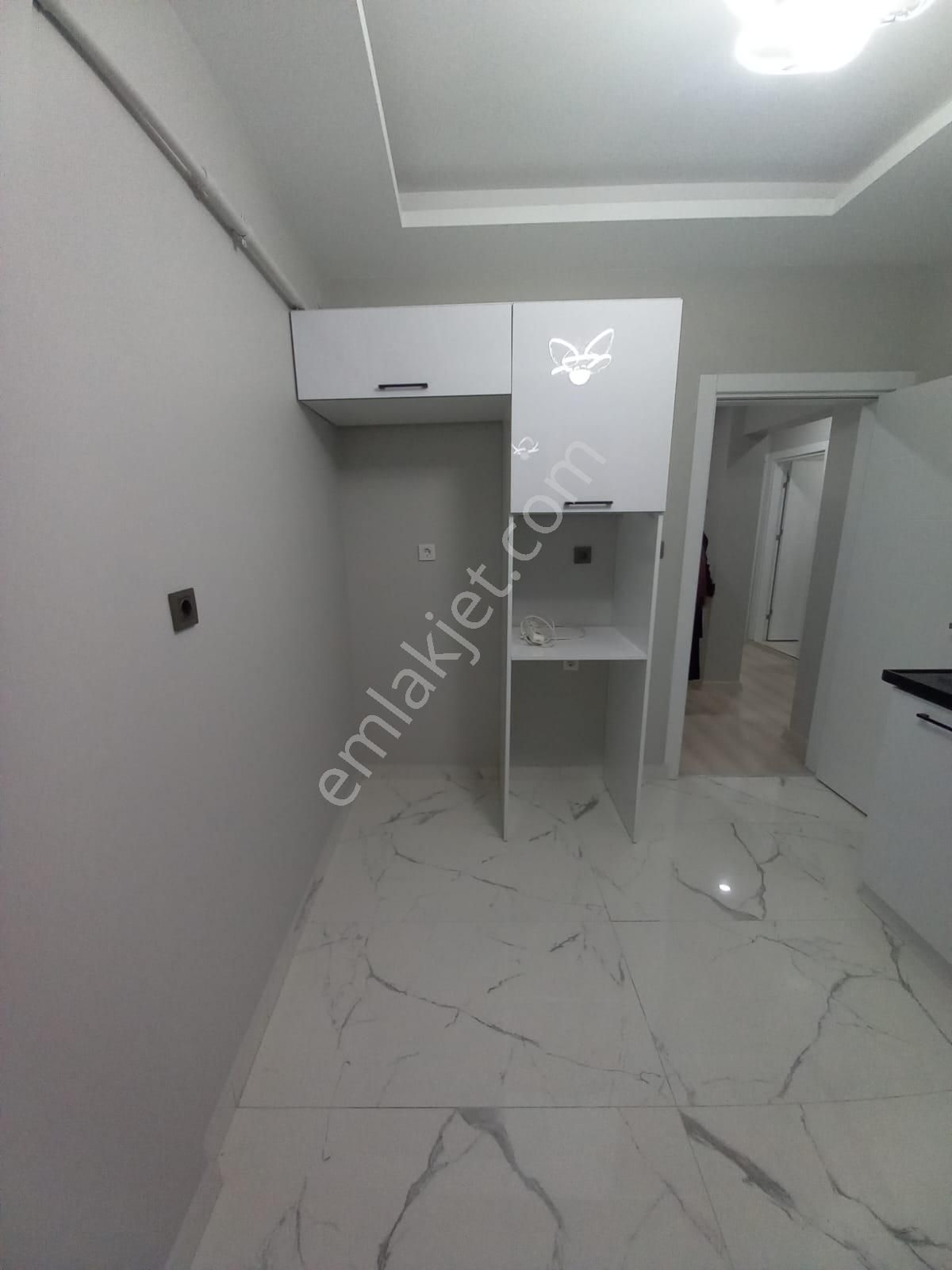 Emlak Dünyasından Alt Kaynarcada Marmarya Yakın Lüks 2+1 - Görsel 14