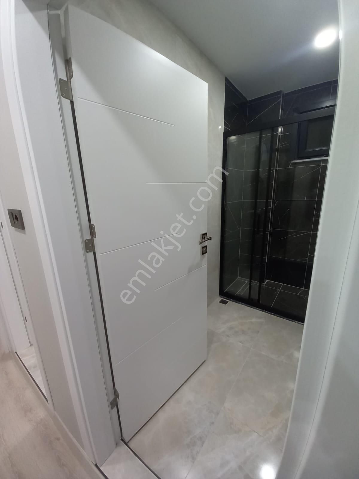 Emlak Dünyasından Alt Kaynarcada Marmarya Yakın Lüks 2+1 - Görsel 20