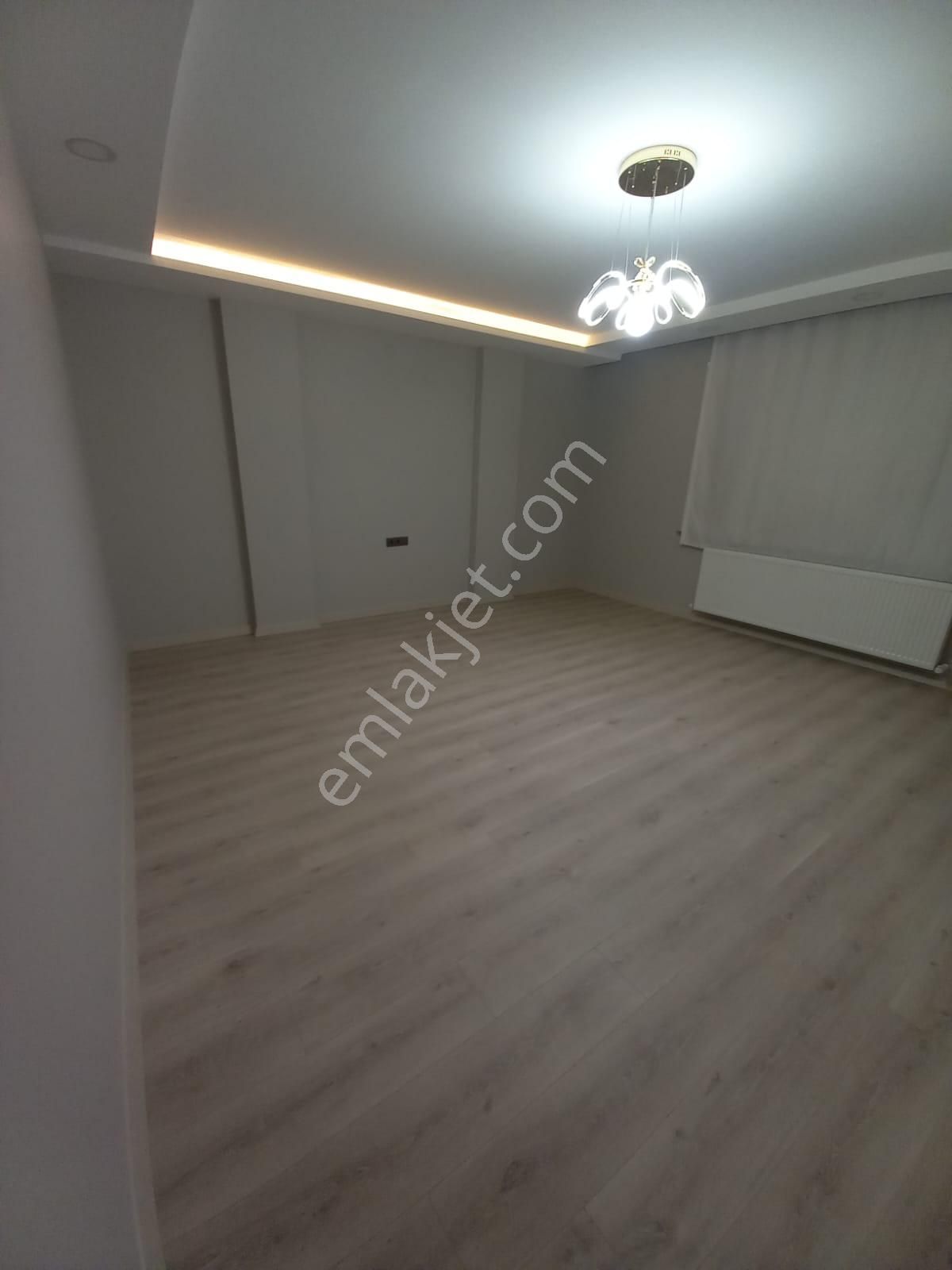 Emlak Dünyasından Alt Kaynarcada Marmarya Yakın Lüks 2+1 - Görsel 3