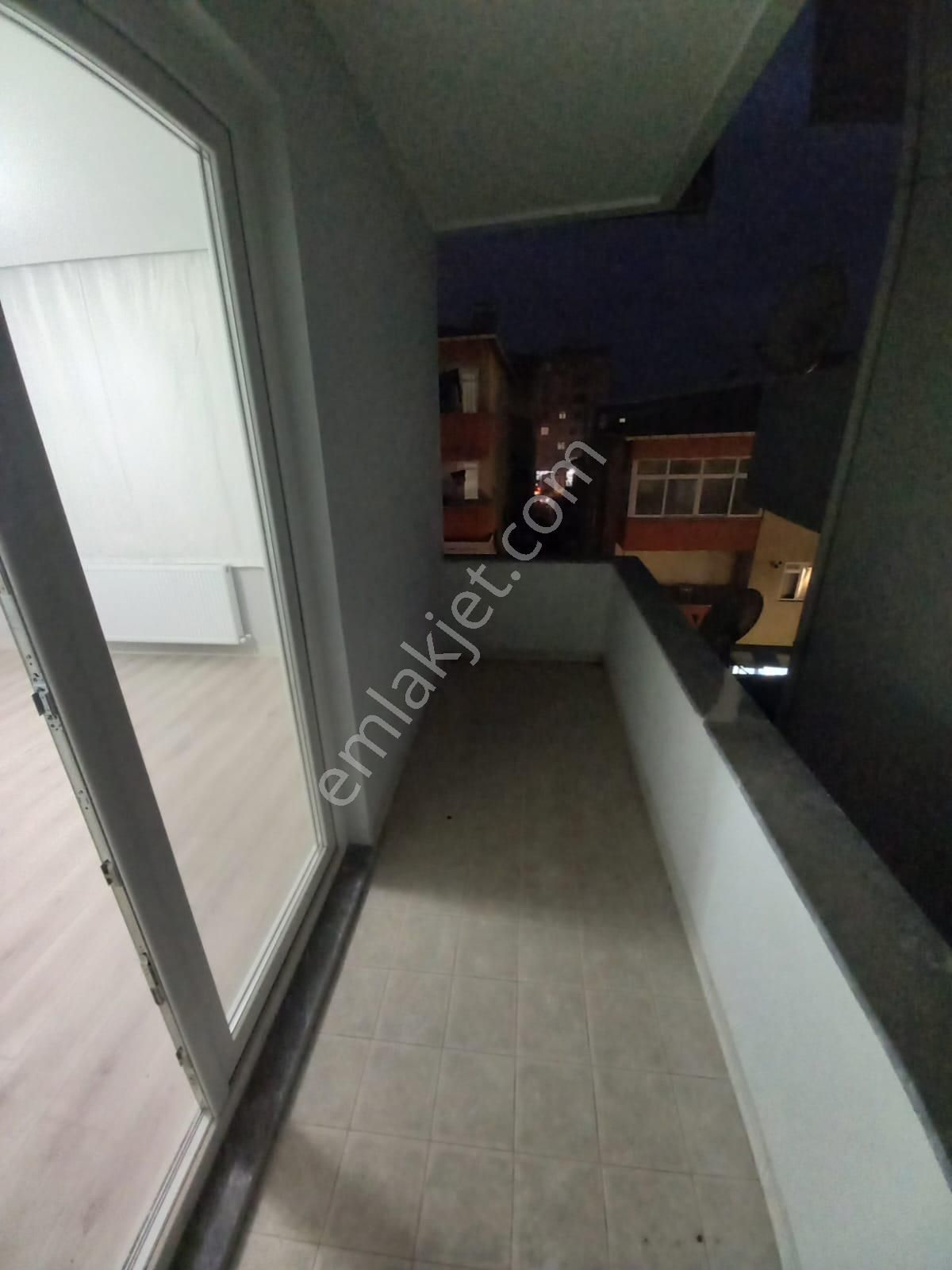 Emlak Dünyasından Alt Kaynarcada Marmarya Yakın Lüks 2+1 - Görsel 23