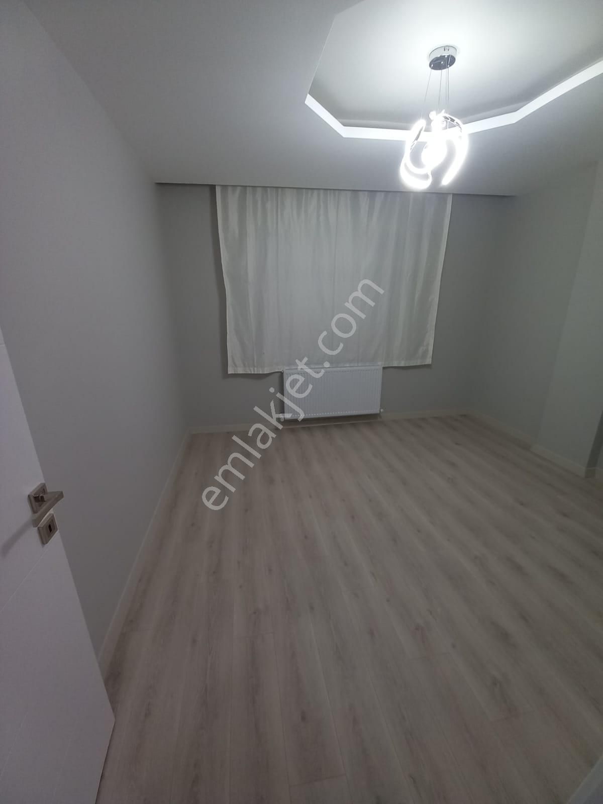 Emlak Dünyasından Alt Kaynarcada Marmarya Yakın Lüks 2+1 - Görsel 9