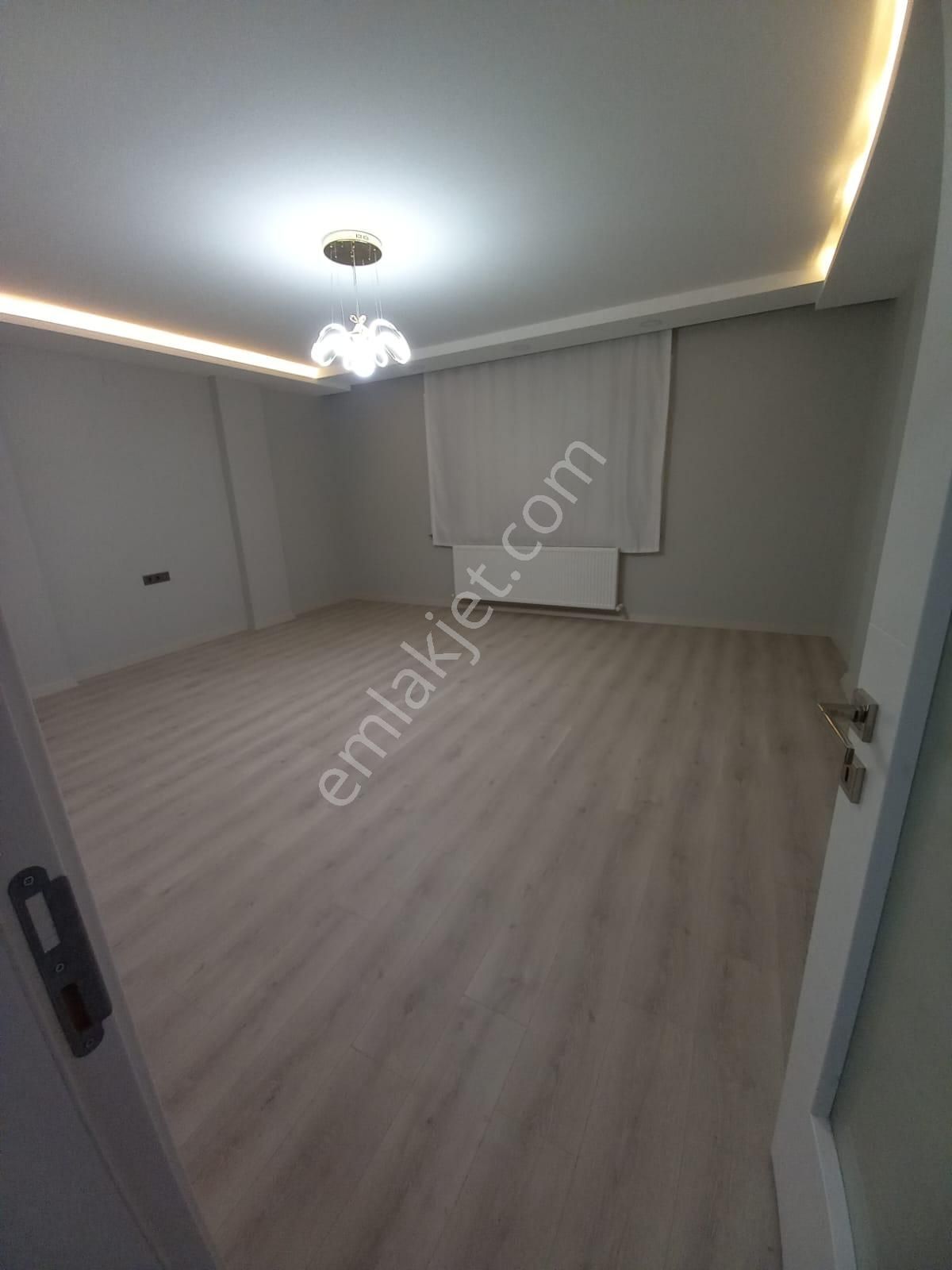 Emlak Dünyasından Alt Kaynarcada Marmarya Yakın Lüks 2+1 - Görsel 2