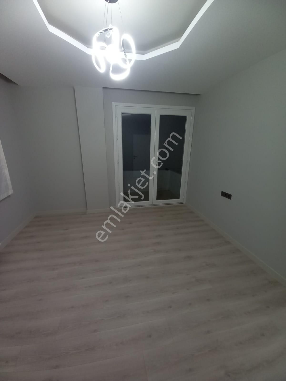 Emlak Dünyasından Alt Kaynarcada Marmarya Yakın Lüks 2+1 - Görsel 8