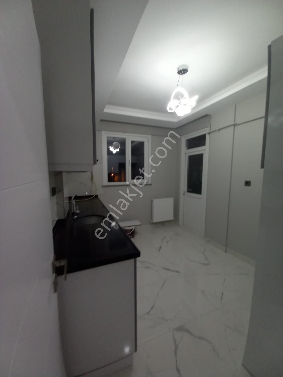 Emlak Dünyasından Alt Kaynarcada Marmarya Yakın Lüks 2+1 - Görsel 12