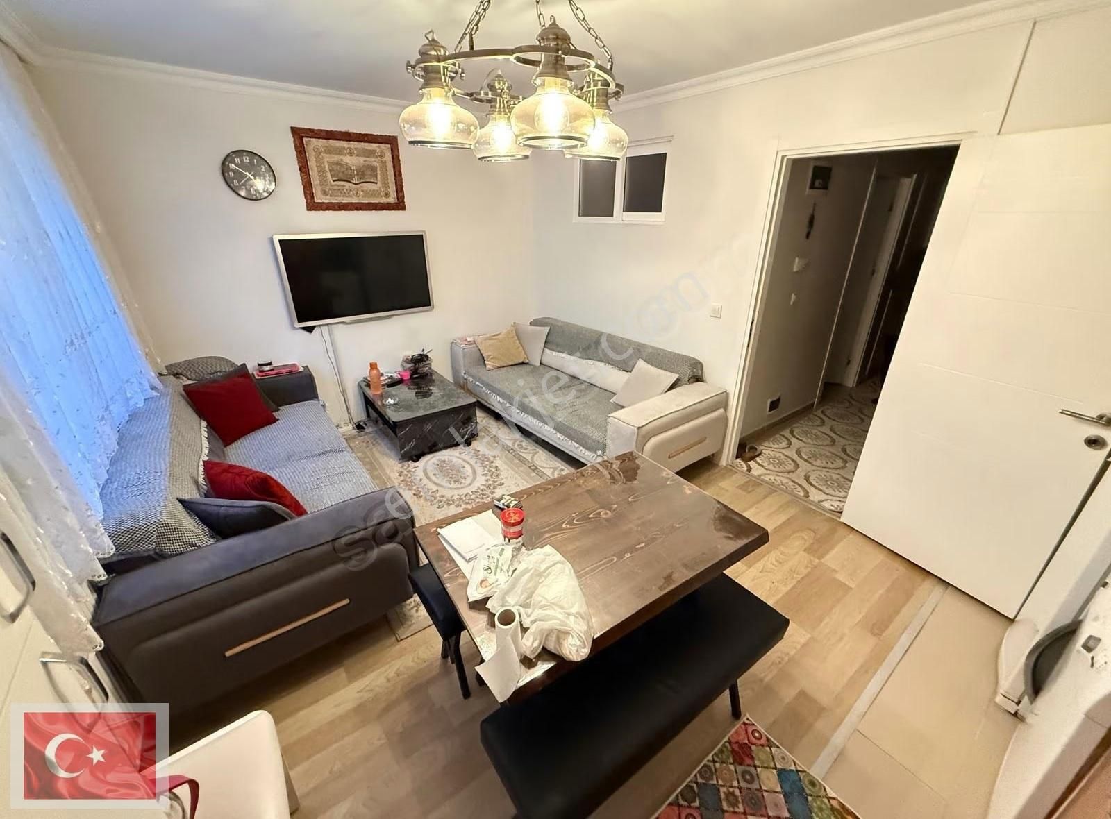 Yiğitcan'dan Metroya Yakın 2+1 Teraslı Kullanışlı Daire