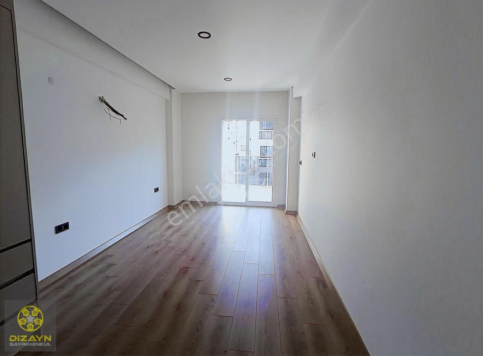 Kuşadası Sahile Yürüme Mesafesinde Satılık 1+1 Sıfır Daire - Görsel 8