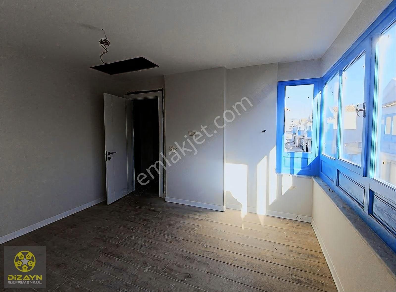 Kuşadası Merkezde Doğal Gazlı Satılık Sıfır Villalar - Görsel 17