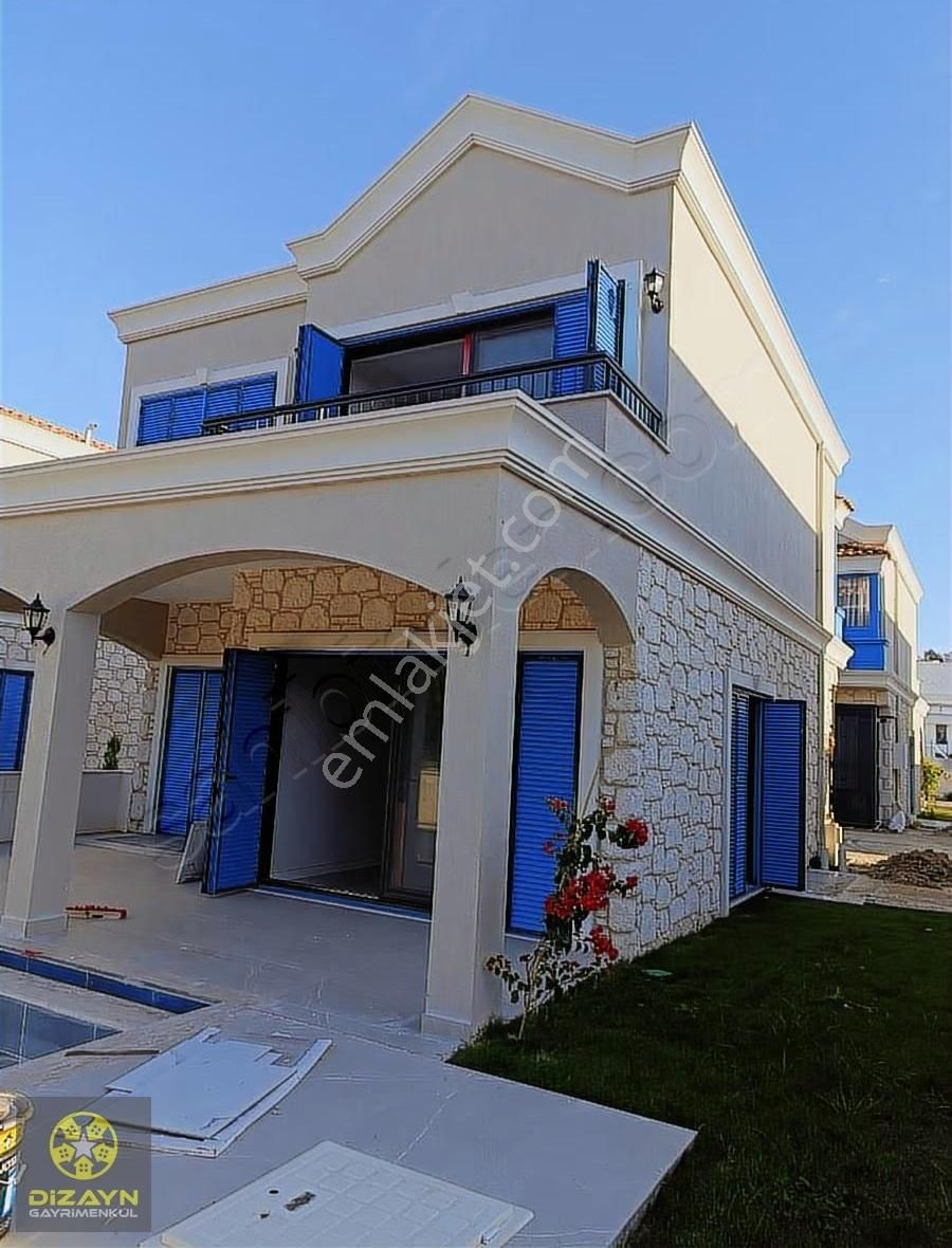 Kuşadası Merkezde Doğal Gazlı Satılık Sıfır Villalar - Görsel 4