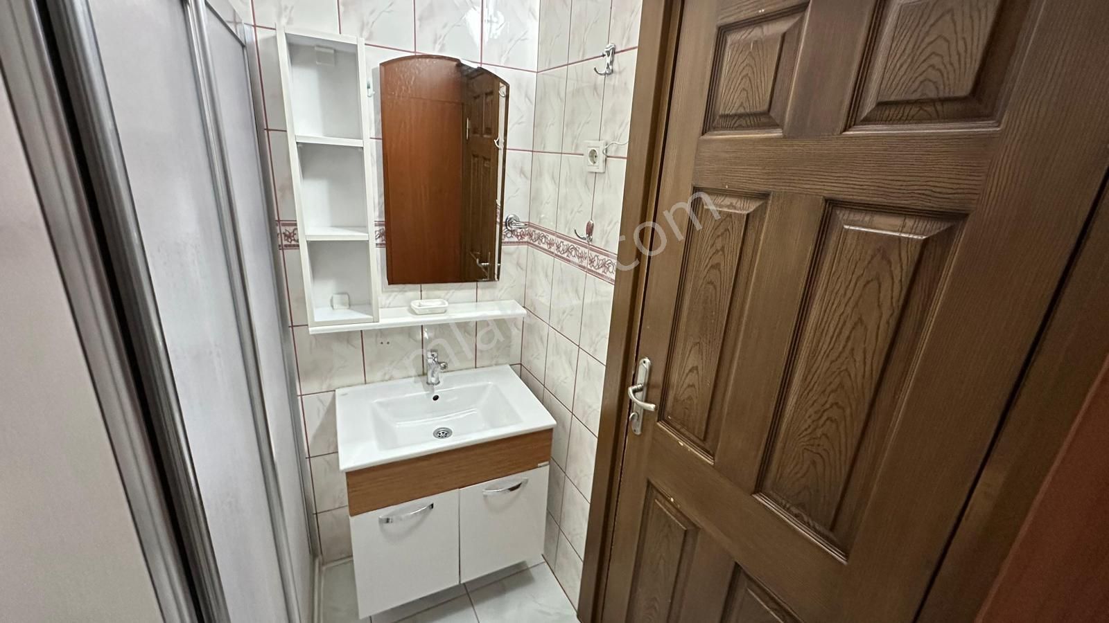 Tarabyaüstü Ömürtepe'de Geniş Odalı Temiz 2+1 Kiralık Daire - Görsel 19