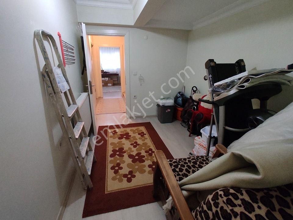 Gaziosmanpaşa Bağlarbaşı Mahallesinde Satılık Ters-dubleks 4+1 - Görsel 4