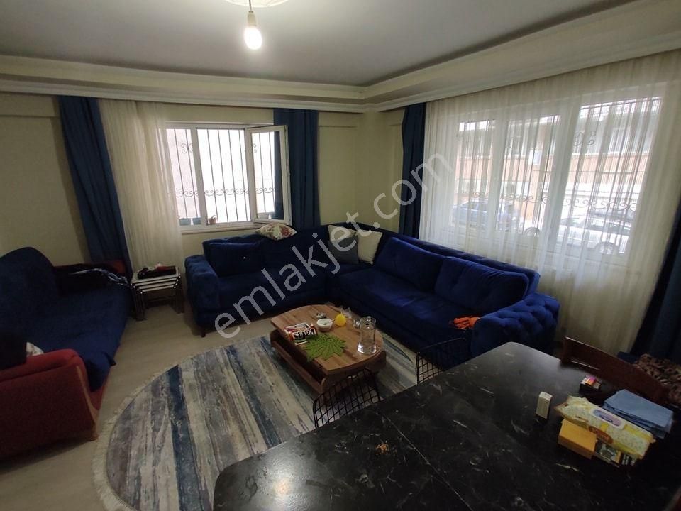 Gaziosmanpaşa Bağlarbaşı Mahallesinde Satılık Ters-dubleks 4+1 - Görsel 2