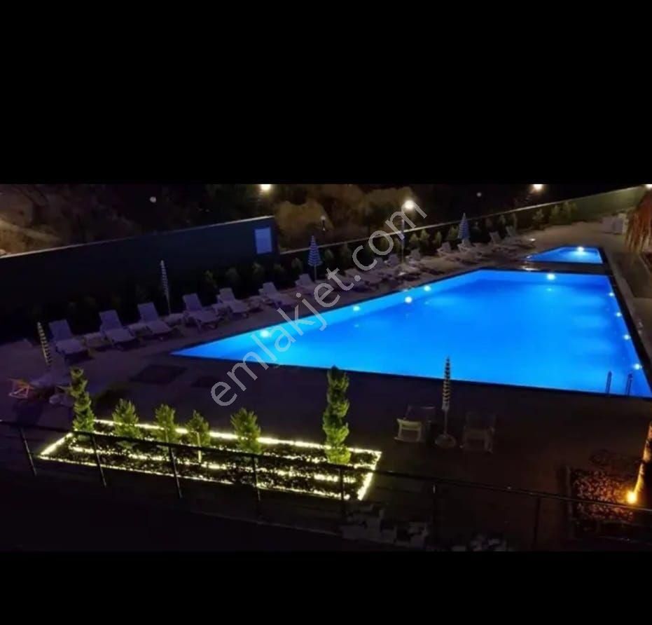 Kuşadası Merkezi Konumda Satılık Çift Banyolu 2+1 Daire - Görsel 7