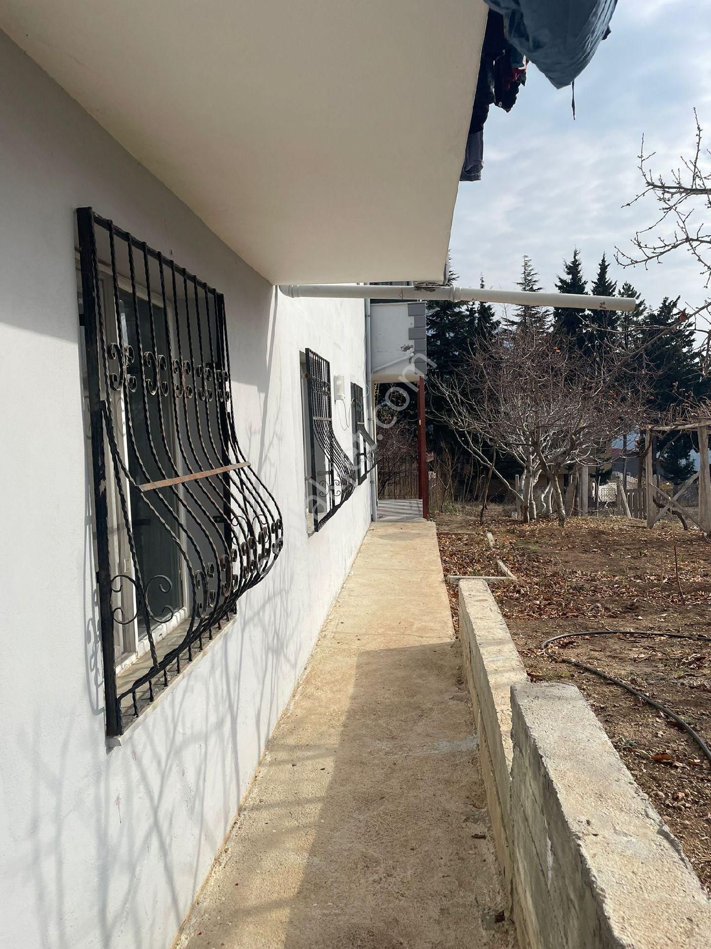 Merkez Yaylada, Bahçe Kullanımlı, Kiralık Ev (yıllık Peşin) - Görsel 4