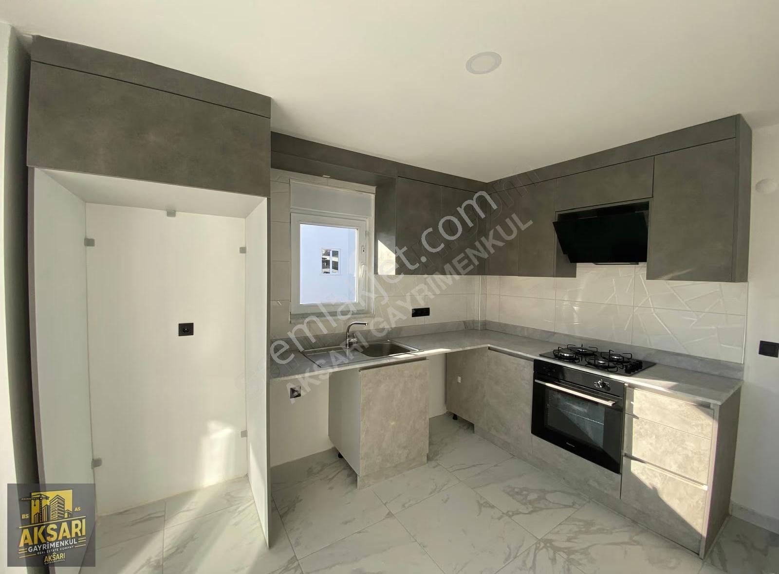 Tranvaya Yakın 2+1 Katta Asansörlü Fırsat Geniş Satılık Daire