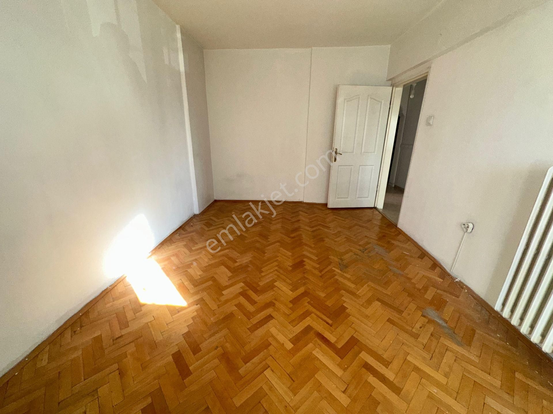 Kentkoop Mah Öz Seçkin Sit 1.kat 120m2 3+1 Batıkent Metro Yakını Merkezi Lokasyon - Görsel 17