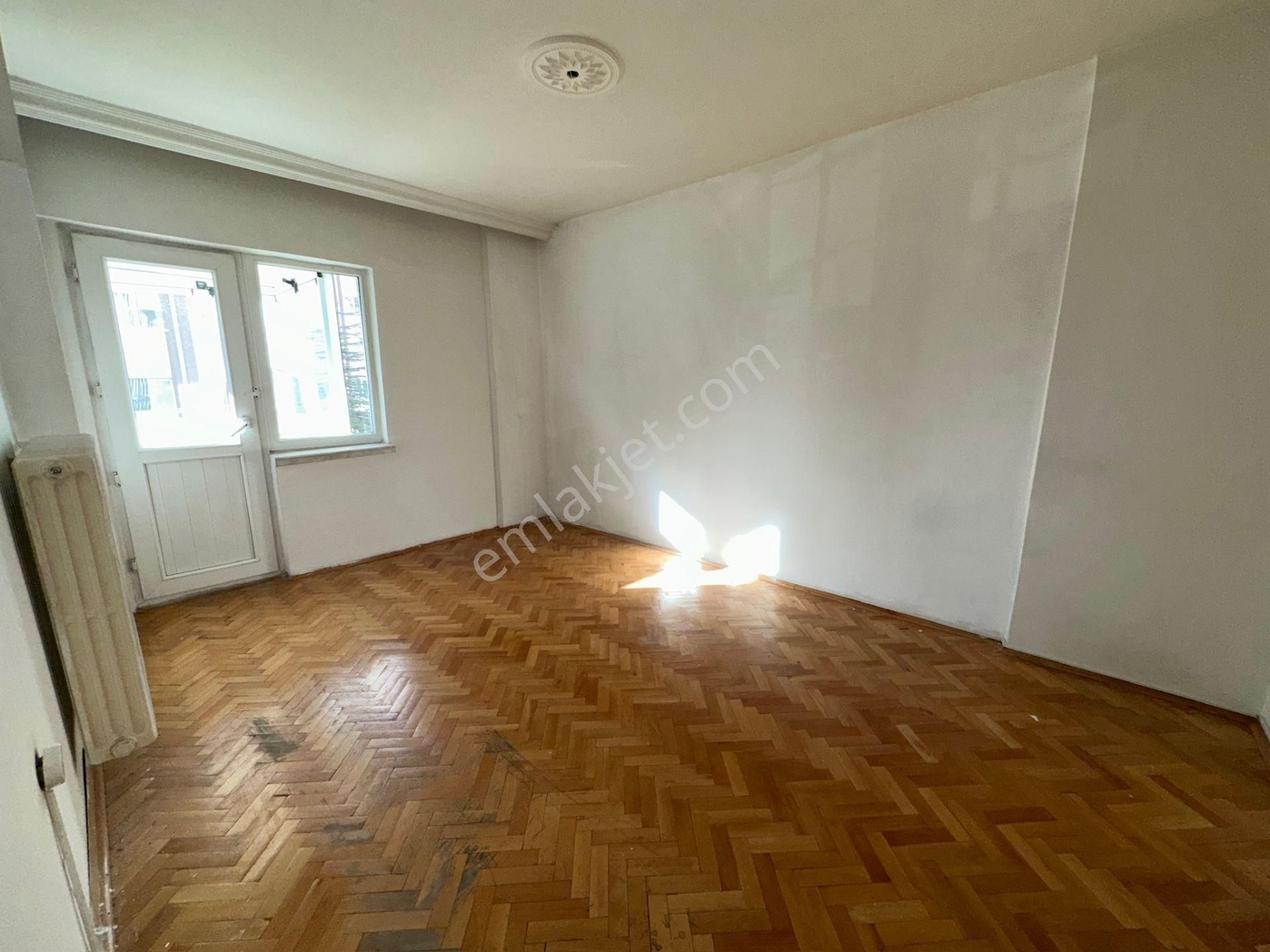 Kentkoop Mah Öz Seçkin Sit 1.kat 120m2 3+1 Batıkent Metro Yakını Merkezi Lokasyon - Görsel 15