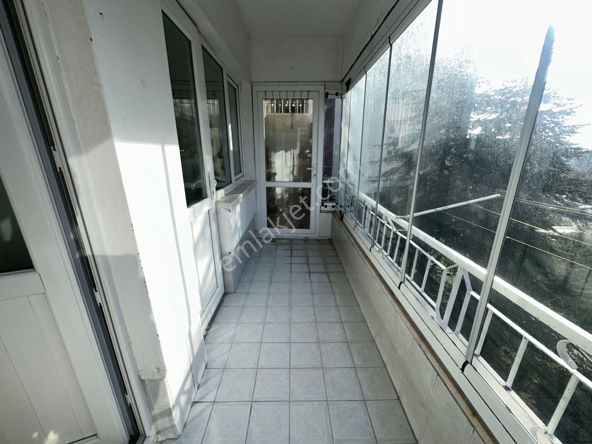 Kentkoop Mah Öz Seçkin Sit 1.kat 120m2 3+1 Batıkent Metro Yakını Merkezi Lokasyon - Görsel 22