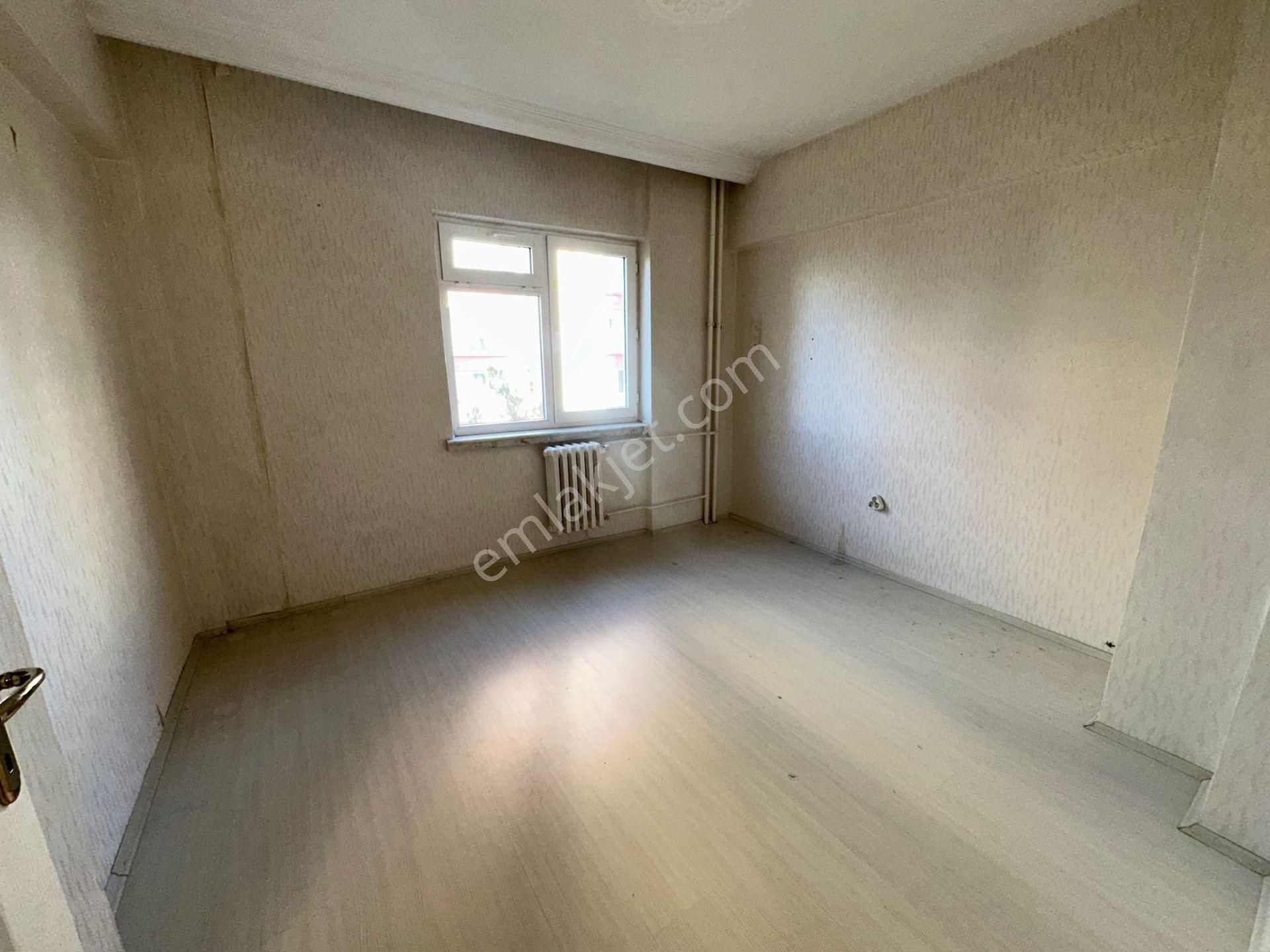 Kentkoop Mah Öz Seçkin Sit 1.kat 120m2 3+1 Batıkent Metro Yakını Merkezi Lokasyon - Görsel 24