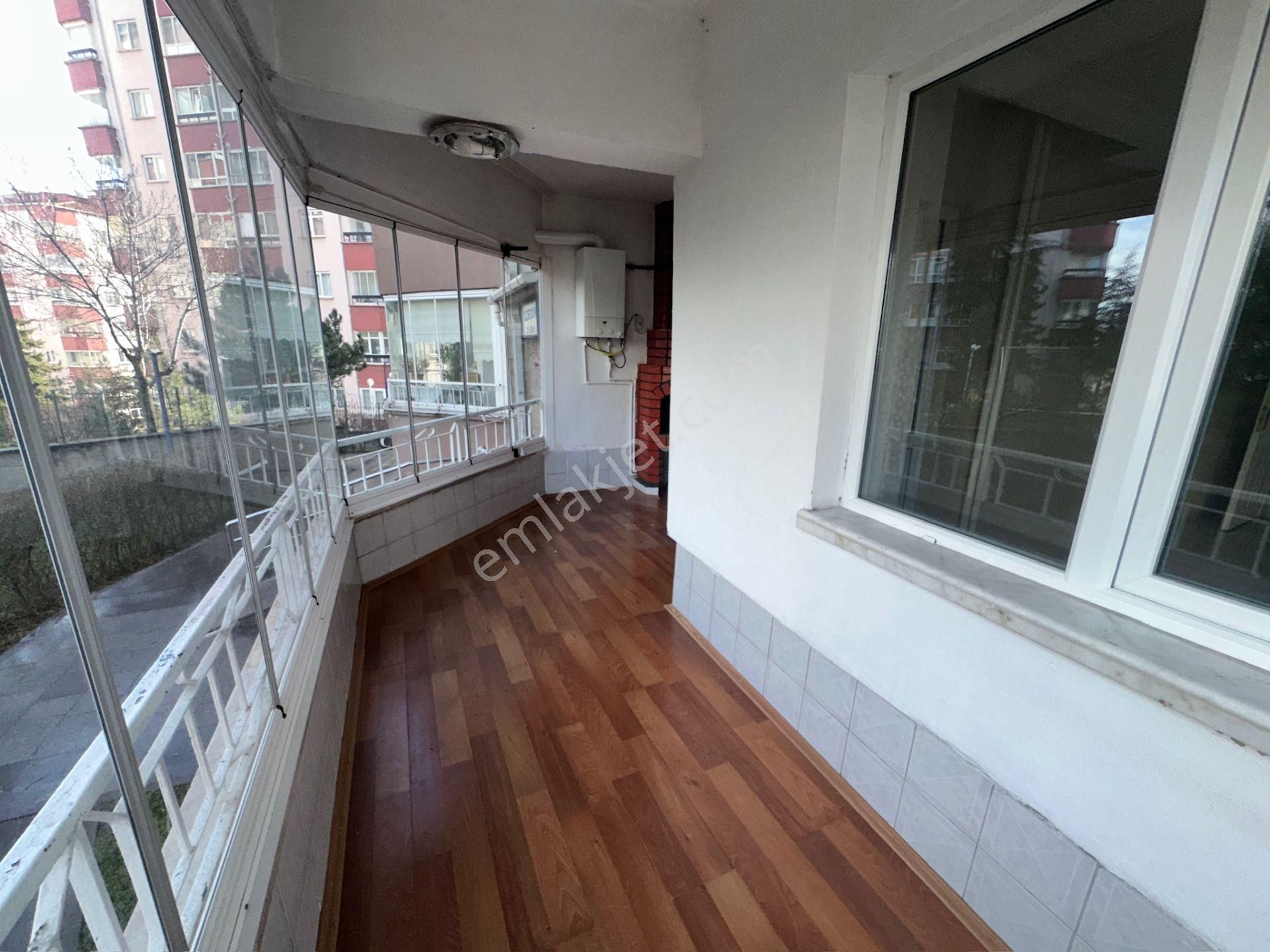 Kentkoop Mah Öz Seçkin Sit 1.kat 120m2 3+1 Batıkent Metro Yakını Merkezi Lokasyon - Görsel 13