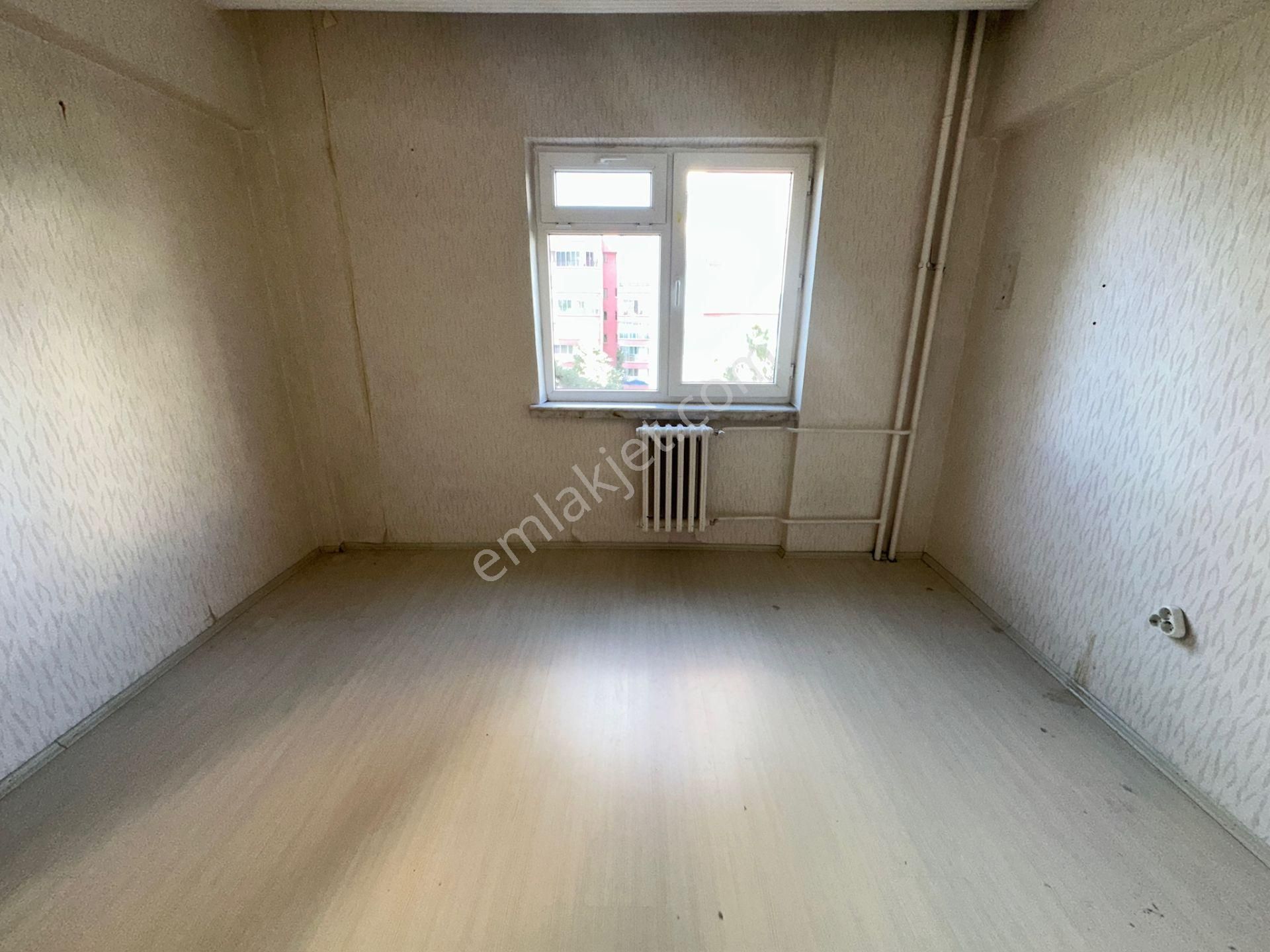 Kentkoop Mah Öz Seçkin Sit 1.kat 120m2 3+1 Batıkent Metro Yakını Merkezi Lokasyon - Görsel 25