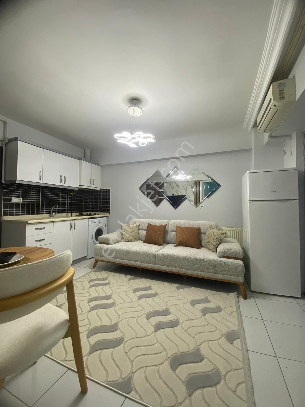 Ender Uysal Gayrimenkulden Devlet Hastanesine Yakın 1+1 Klimalı Lüx Eşyalı Satılık Apart... - Görsel 4