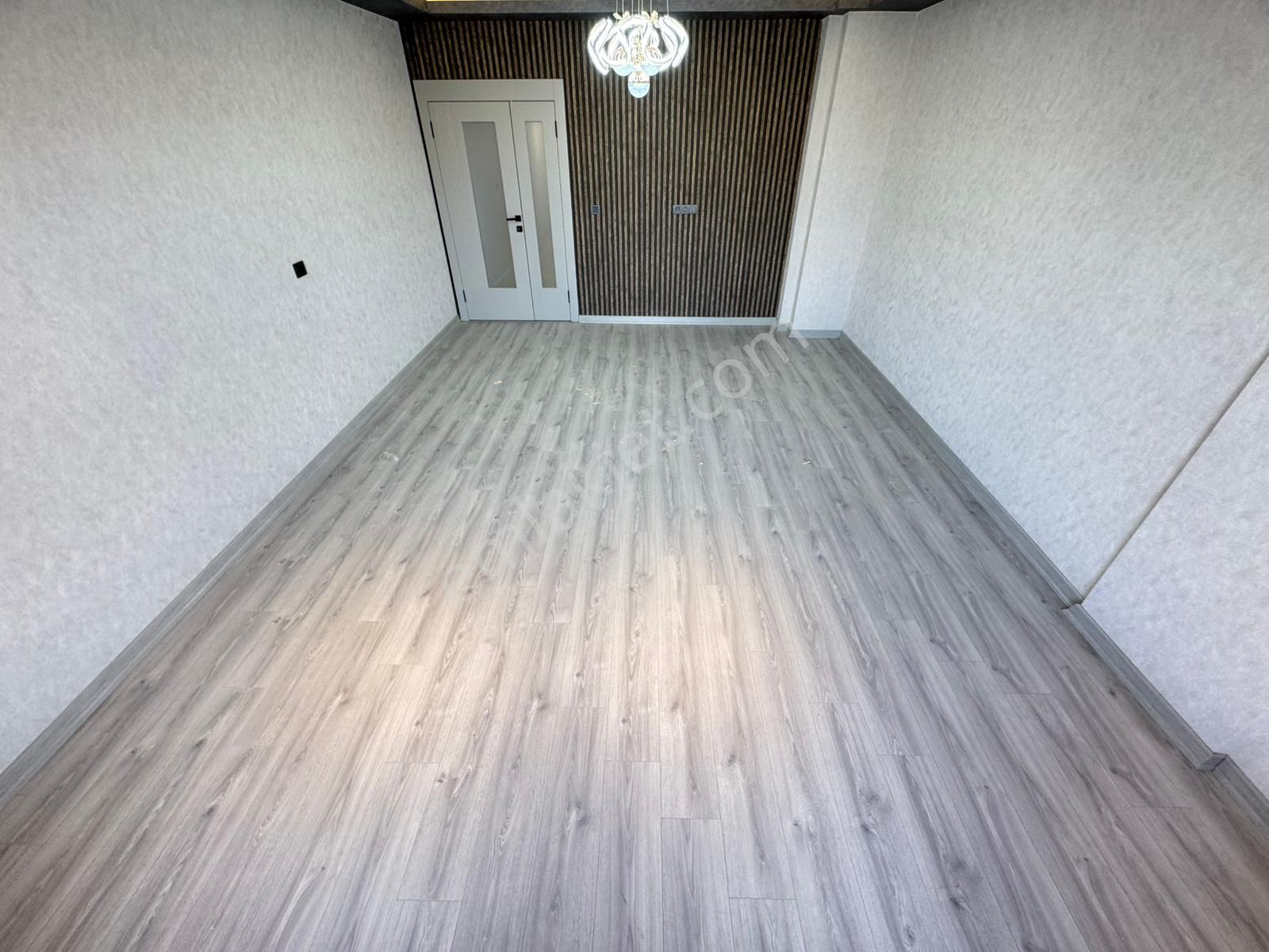 Yenikent Mustafa Kemal'de Mükemmel Lokasyonda Satılık 4+1 Daire - Görsel 9