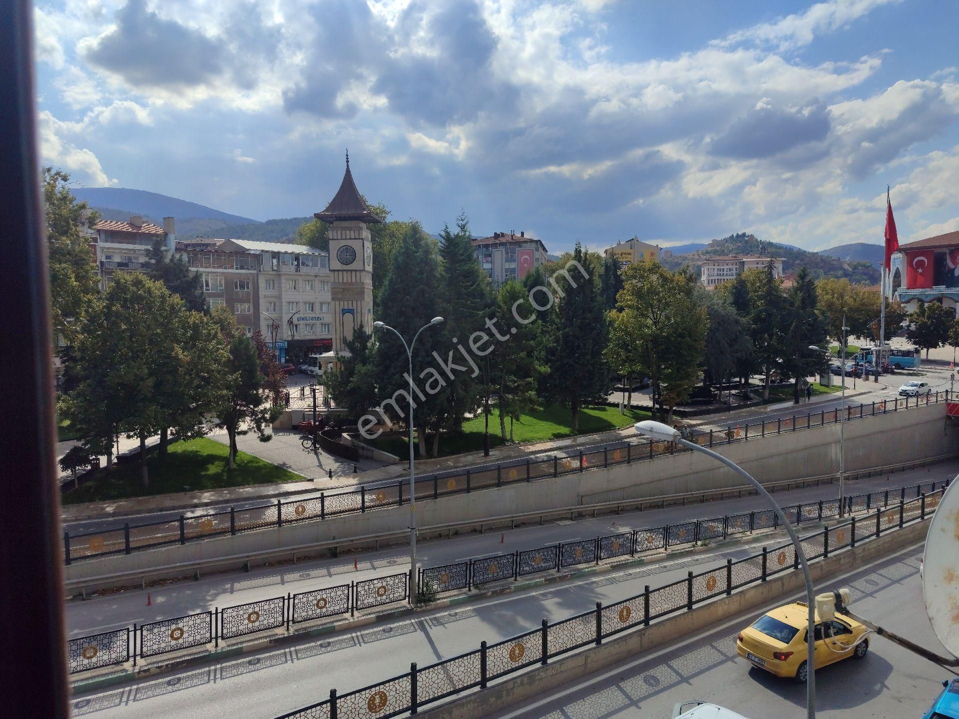 Asel'den Eşyalı Kiralık 3+1 Şehrin Merkezi Vazo-çarşı-güney Cephe - Görsel 9