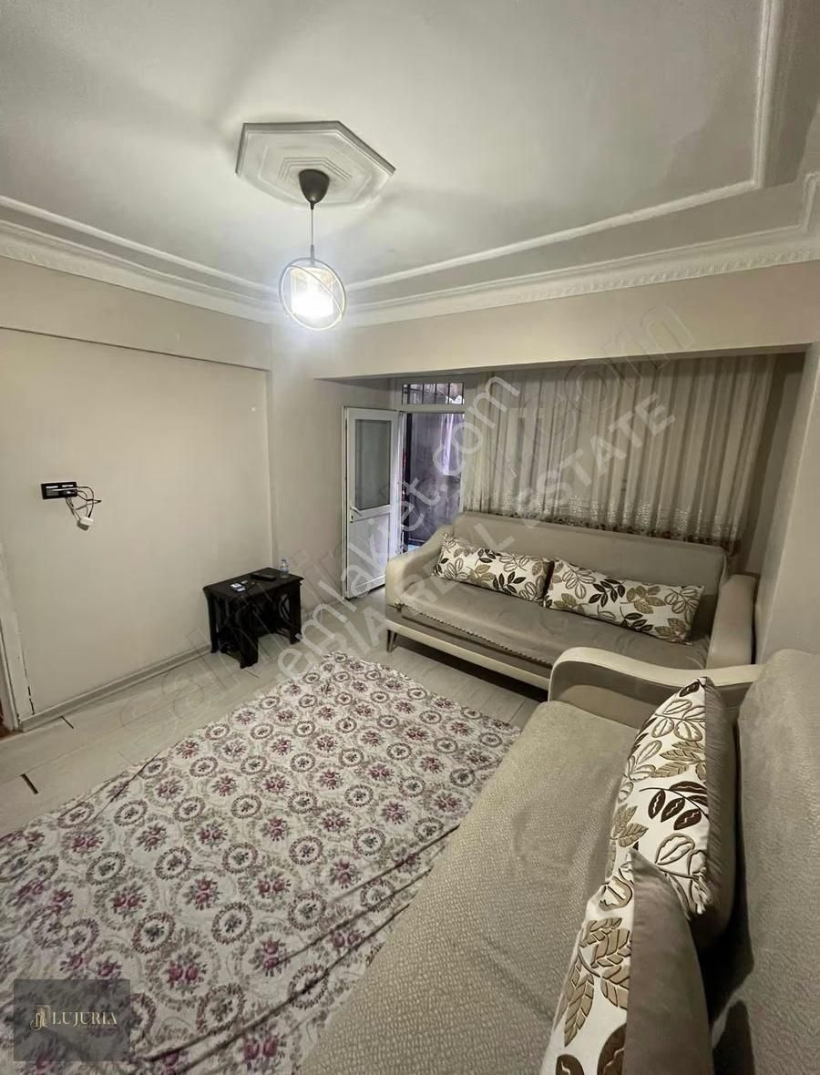 Karadeniz Mahallesinde Bahçeli | Full Tadilatlı | 90 M² Bodrum - Görsel 6