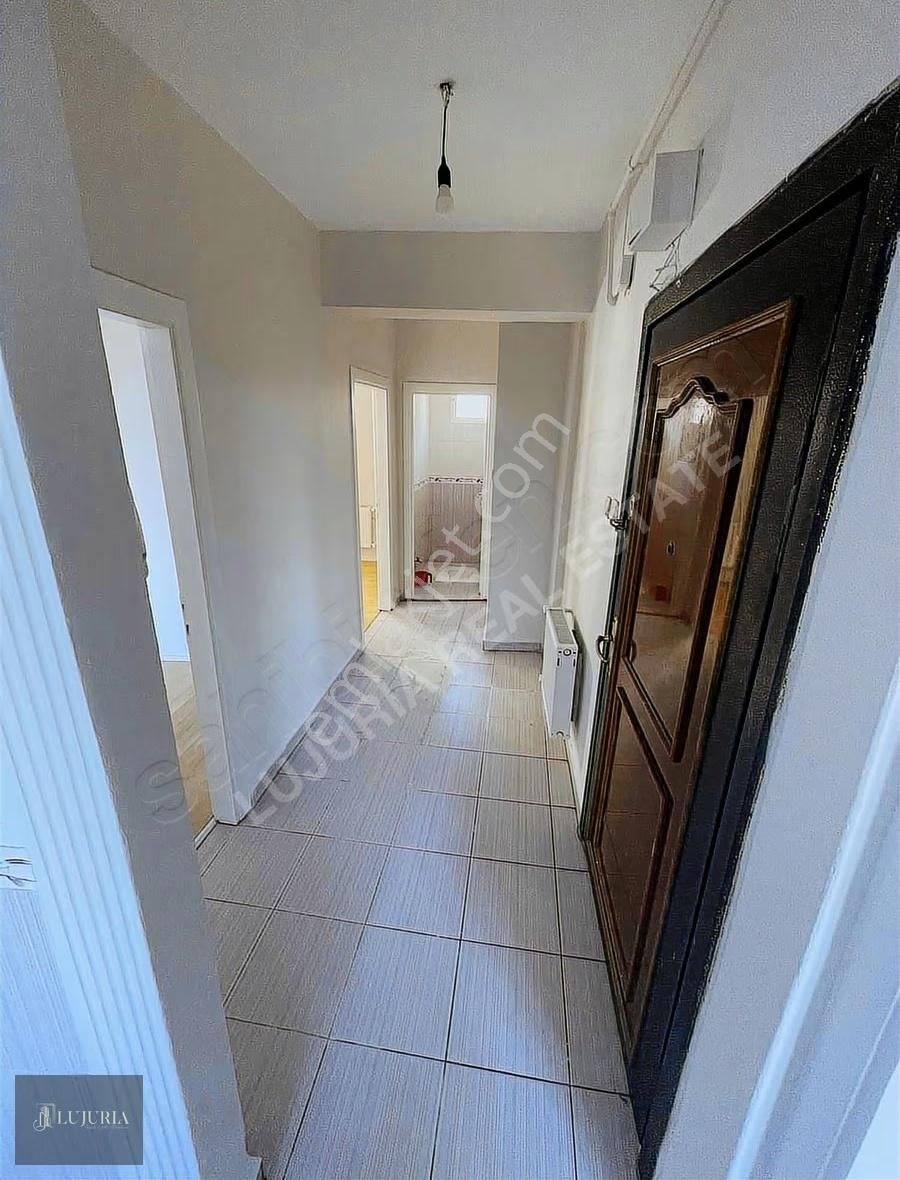 Tarihi Yarımada Silivrikapıda Yatırımlık Oturumluk Satılık Daire - Görsel 7