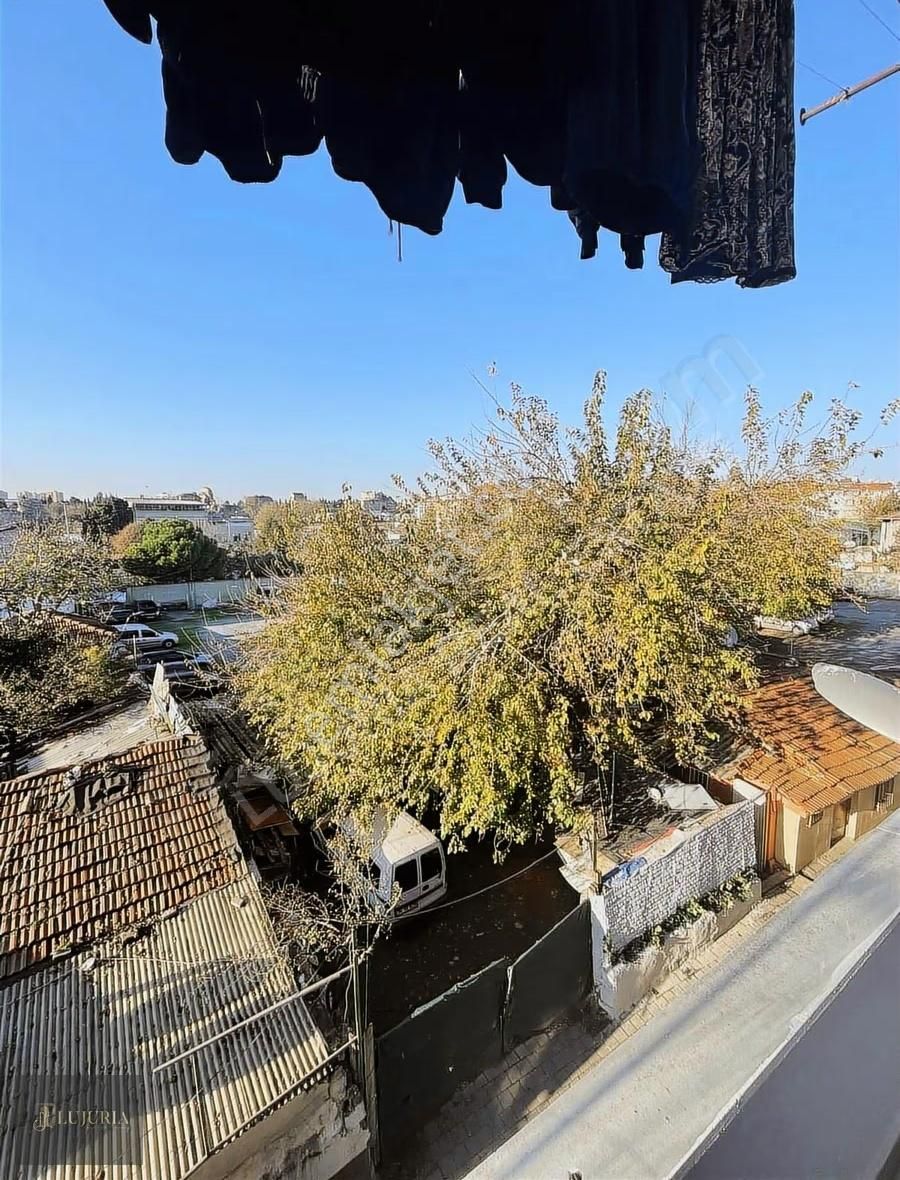 Tarihi Yarımada Silivrikapıda Yatırımlık Oturumluk Satılık Daire - Görsel 15