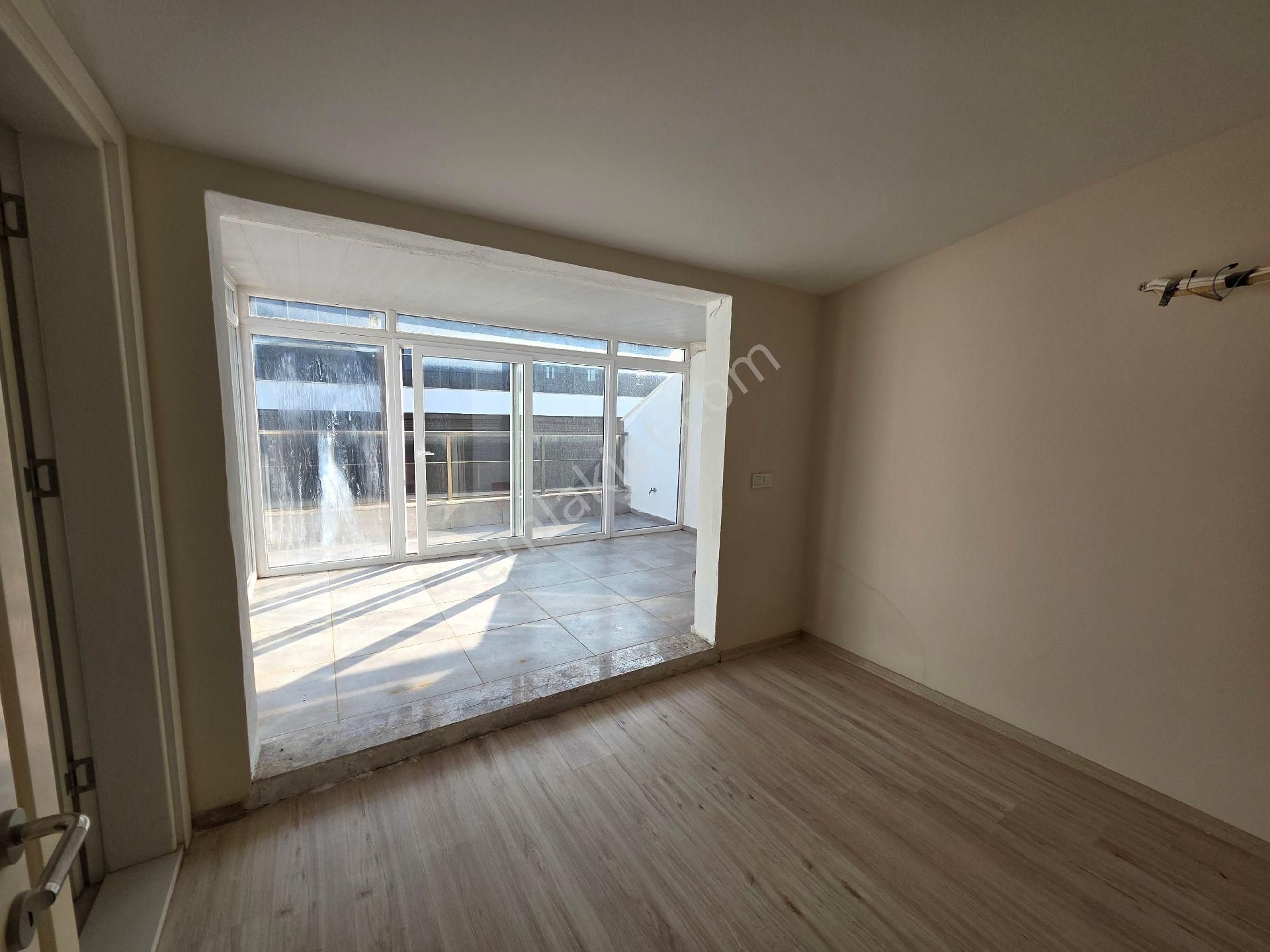 Kuşadası Satılık 2+1 Dubleks Daire - Görsel 2