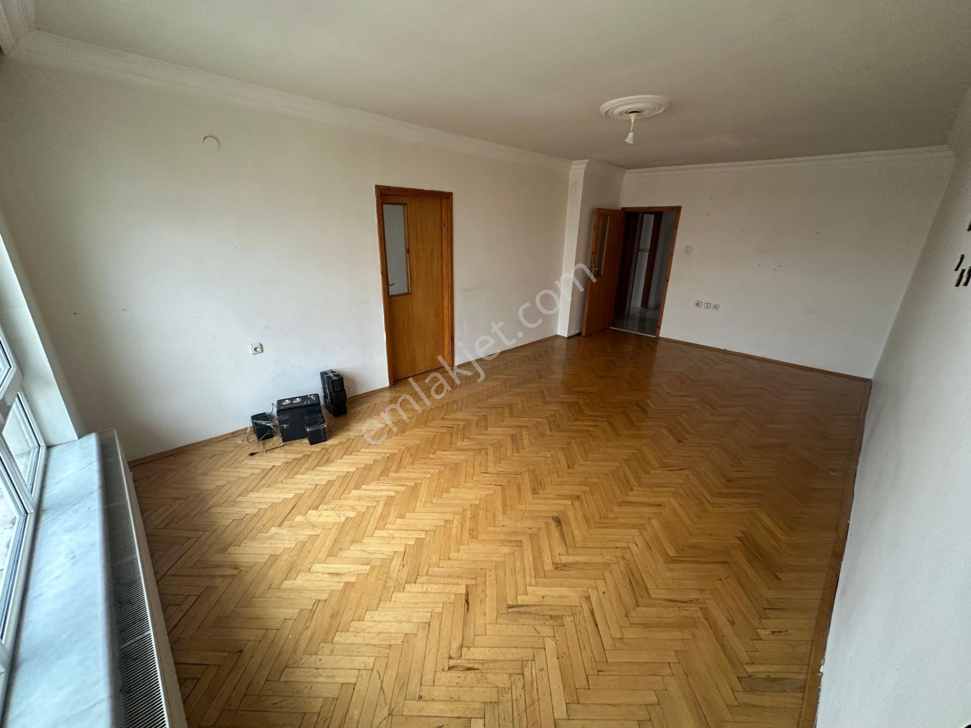 Osmangazi Cadde Üzerinde Manzaralı 3+1 Kiralık Daire - Görsel 12