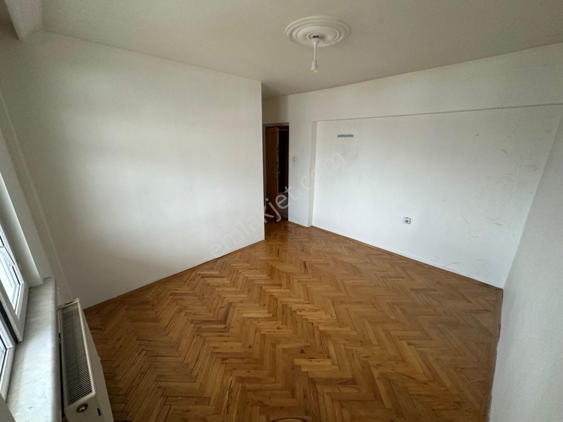 Osmangazi Cadde Üzerinde Manzaralı 3+1 Kiralık Daire - Görsel 25