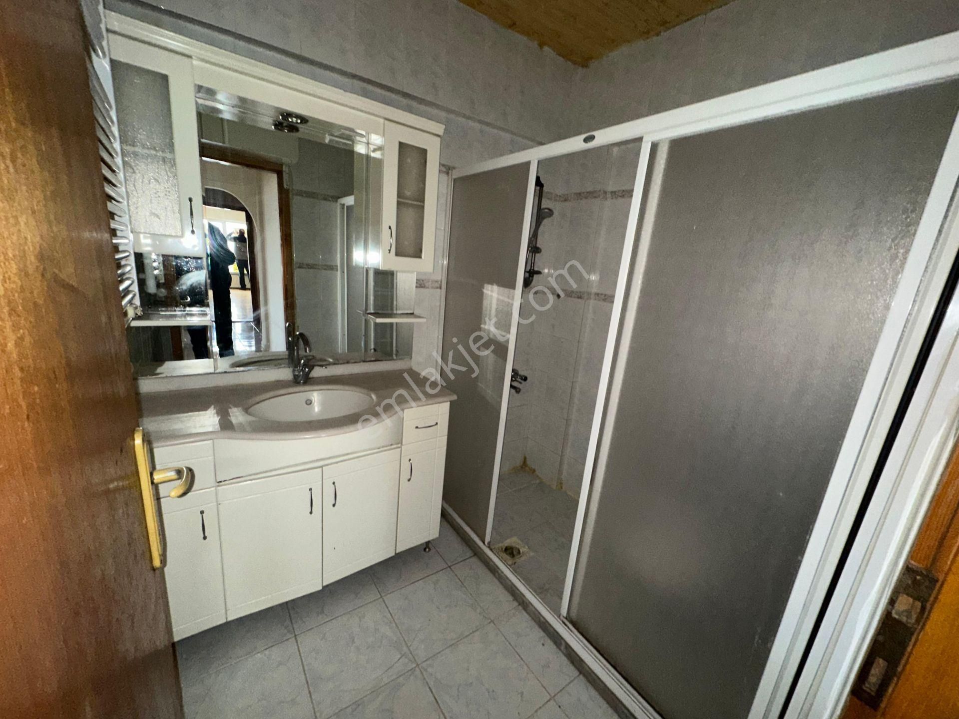 Osmangazi Cadde Üzerinde Manzaralı 3+1 Kiralık Daire - Görsel 29