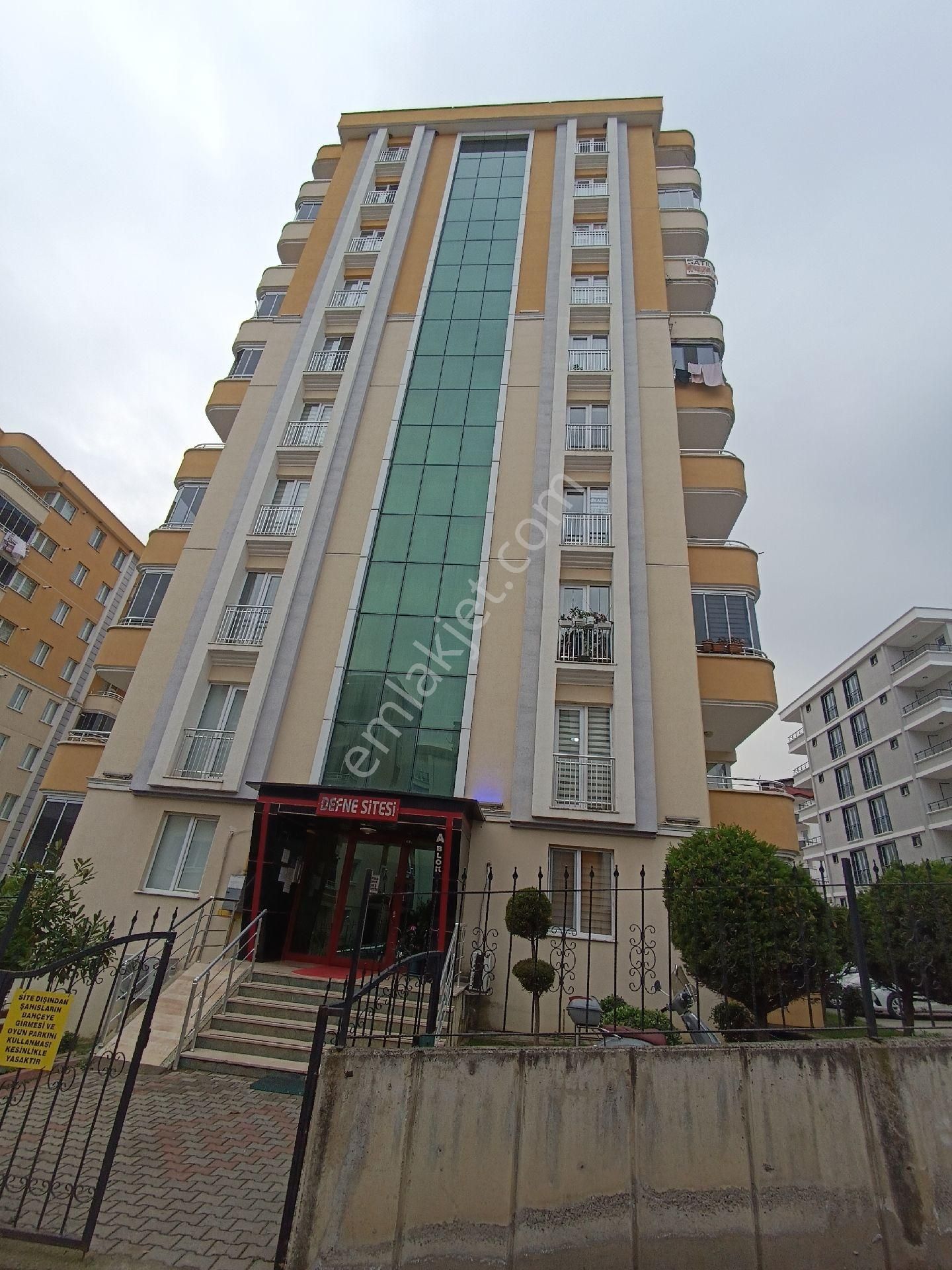 Atakum Körfez Mahallesinde Eşyalı Satılık Daire 2+1