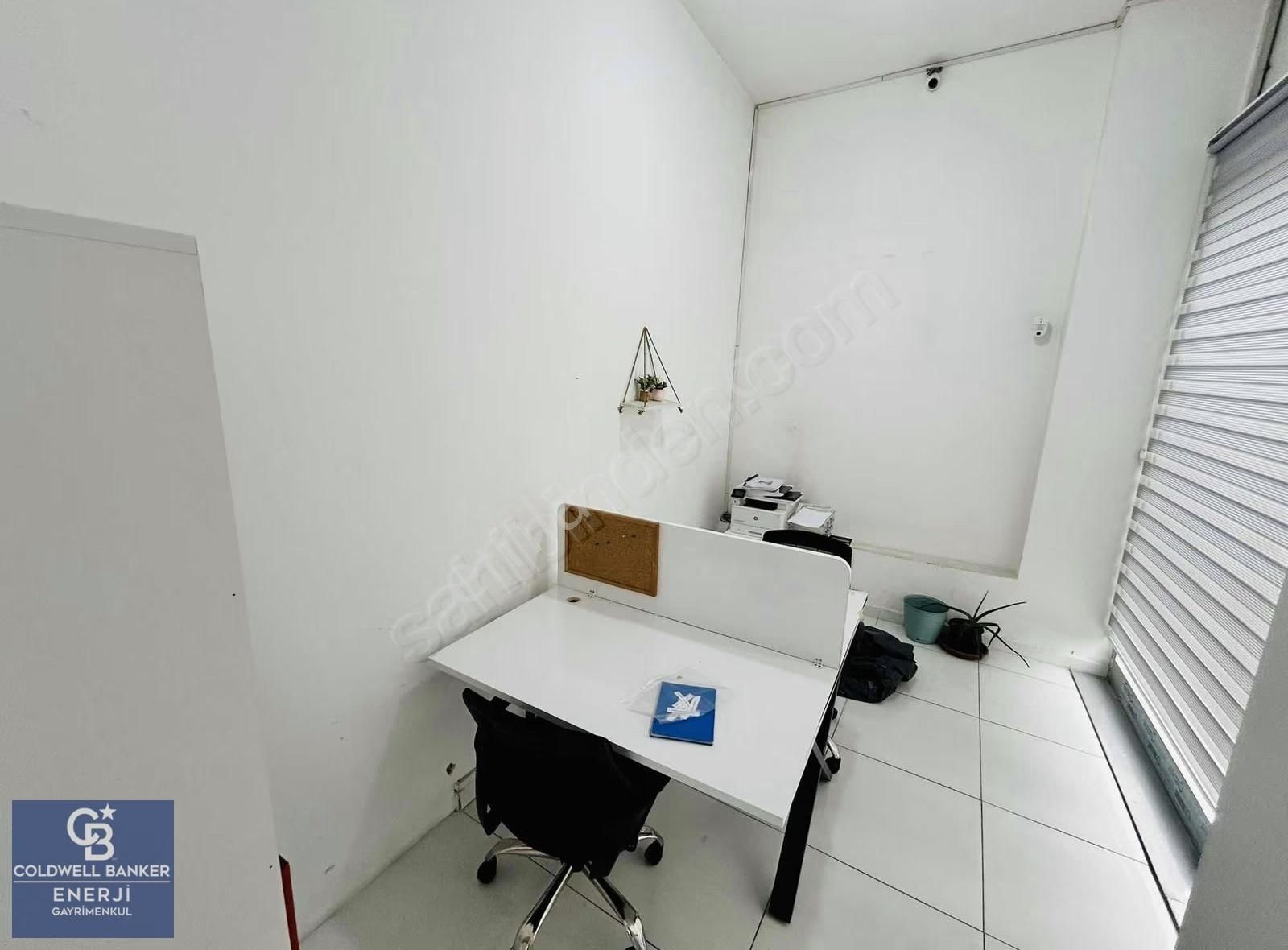 Bayrampaşa Yenidoğan Kızılay Sokak Satılık 150m2 Dükkan & Depo - Görsel 4