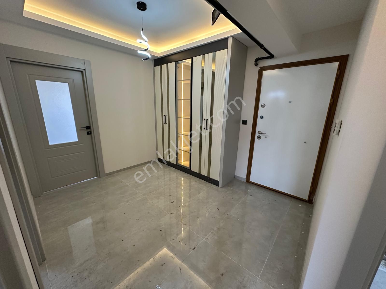 Mustafa Kemal Mhde 3+1 Caddede Ara Katta Haftanın Fırsat Dairesi - Görsel 31