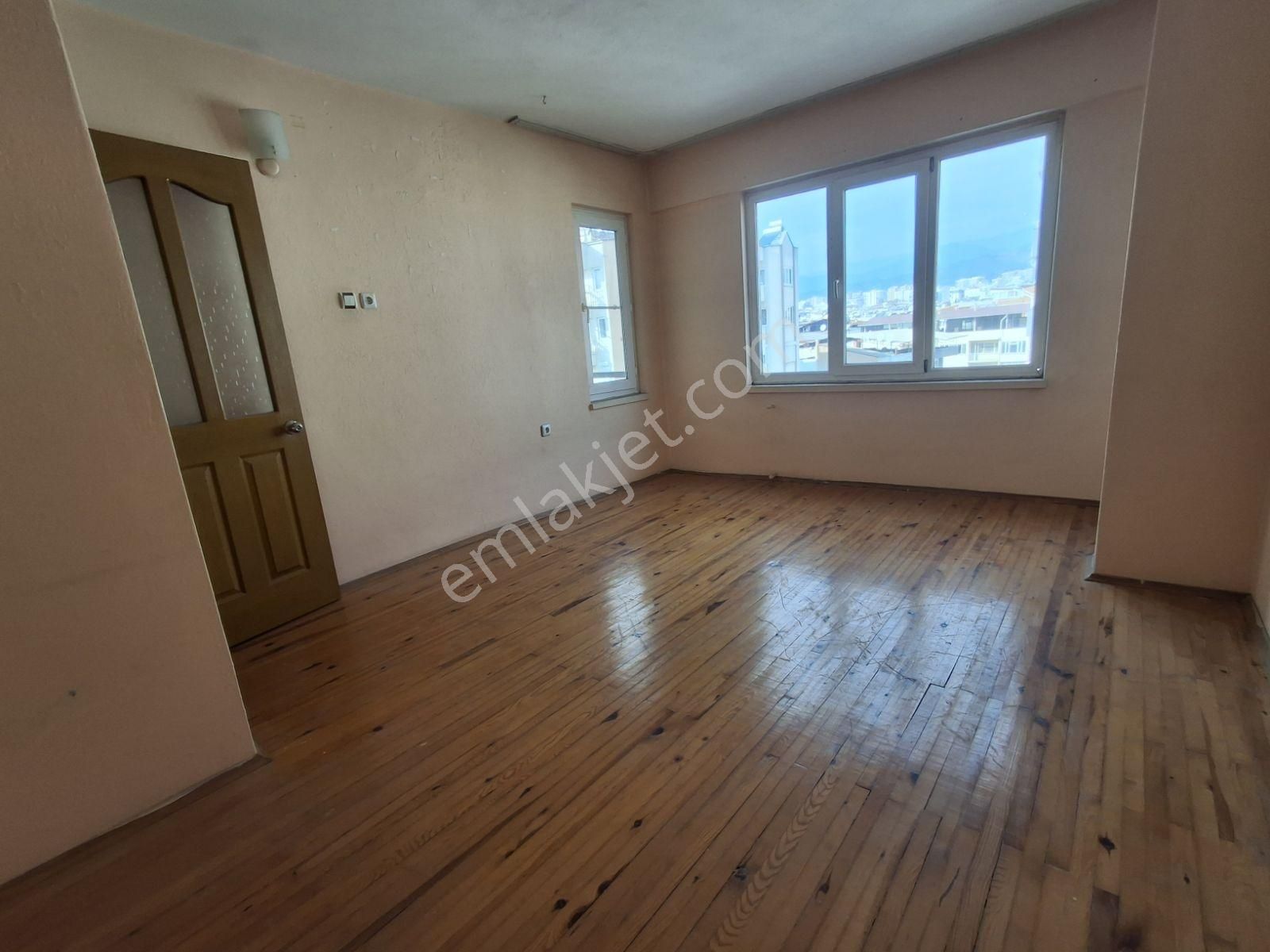 Merkezi Konumda Ordu Caddesinde 2+1 Kiralık Daire - Görsel 11