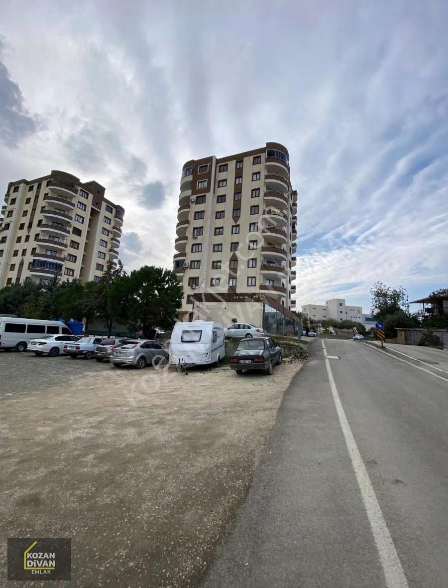 Kozan Divan Emlak'tan Eski Kale Park Karşısında 3+1